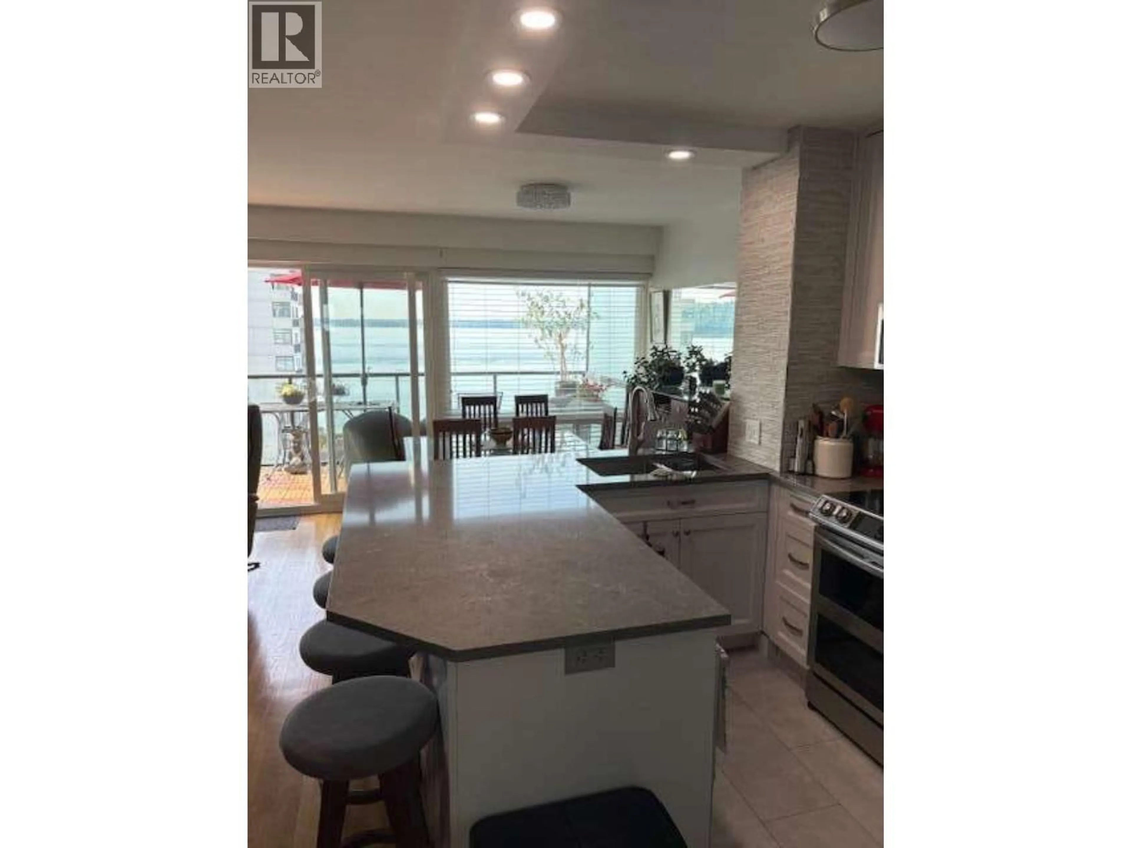 Open concept kitchen, unknown for 404 - 1845 BELLEVUE AVENUE, West Vancouver British Columbia V7V1B2