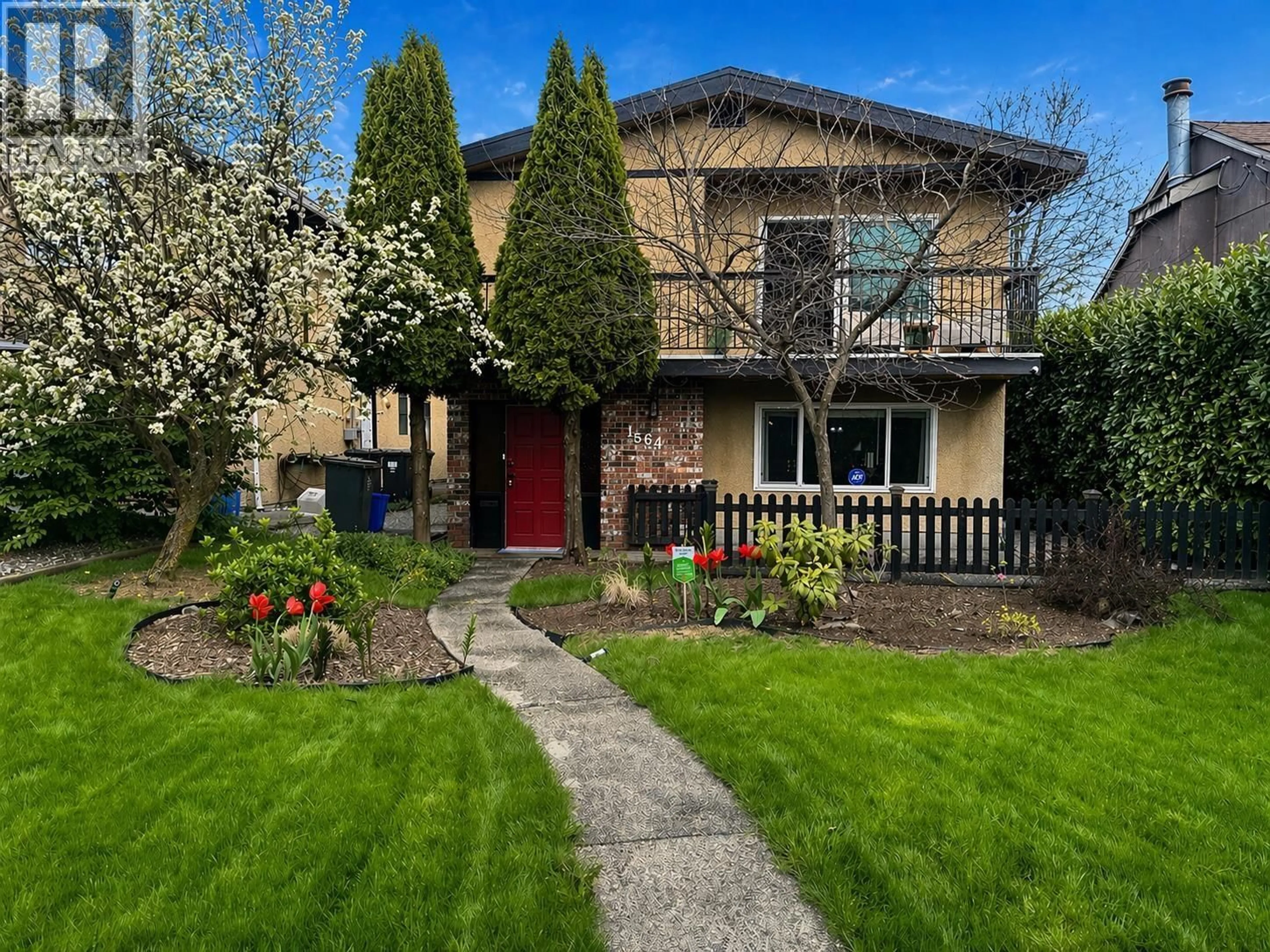 Home with brick exterior material, street for 1564 HOPE ROAD, North Vancouver British Columbia V7P1W9