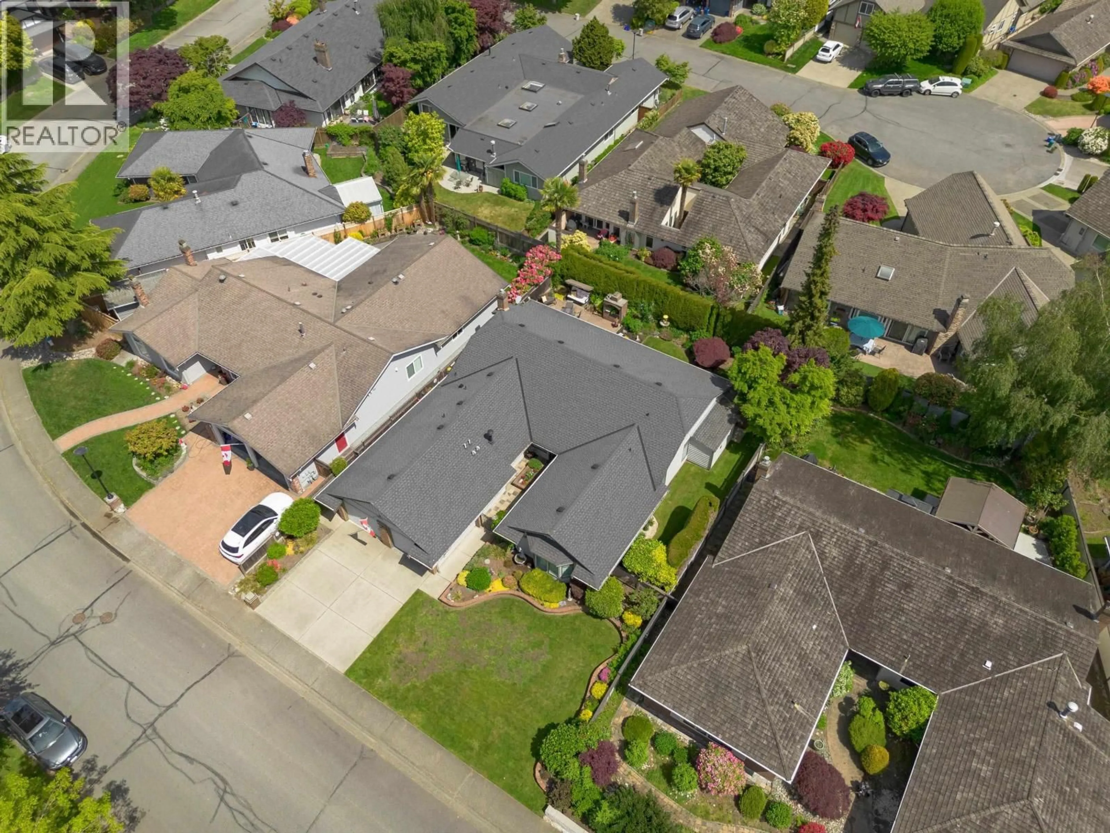 A pic from outside/outdoor area/front of a property/back of a property/a pic from drone, street for 5661 GOLDENROD CRESCENT, Delta British Columbia V4L2H9