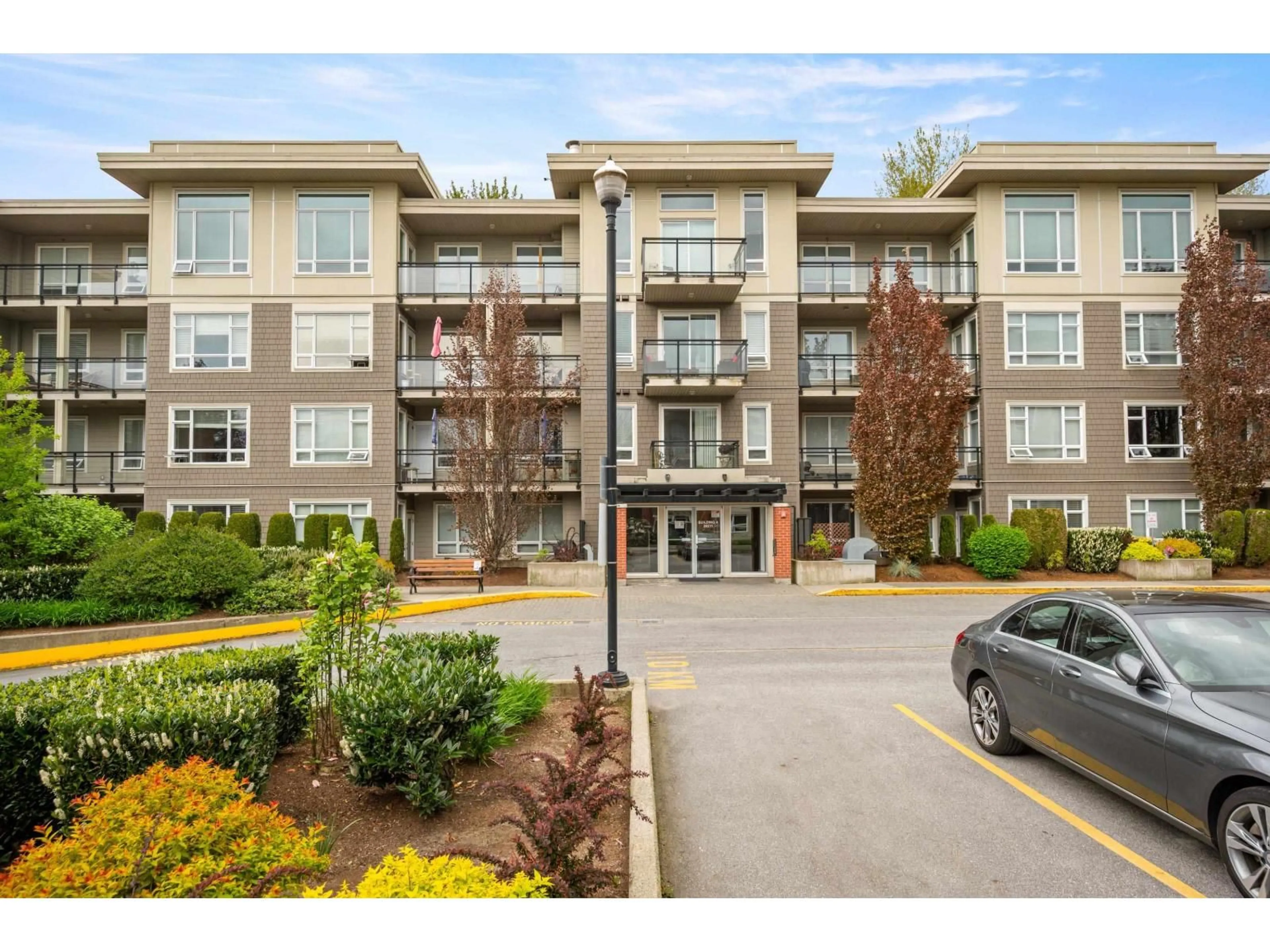 Unknown for A409 - 20211 66 AVENUE, Langley British Columbia V2Y0L4
