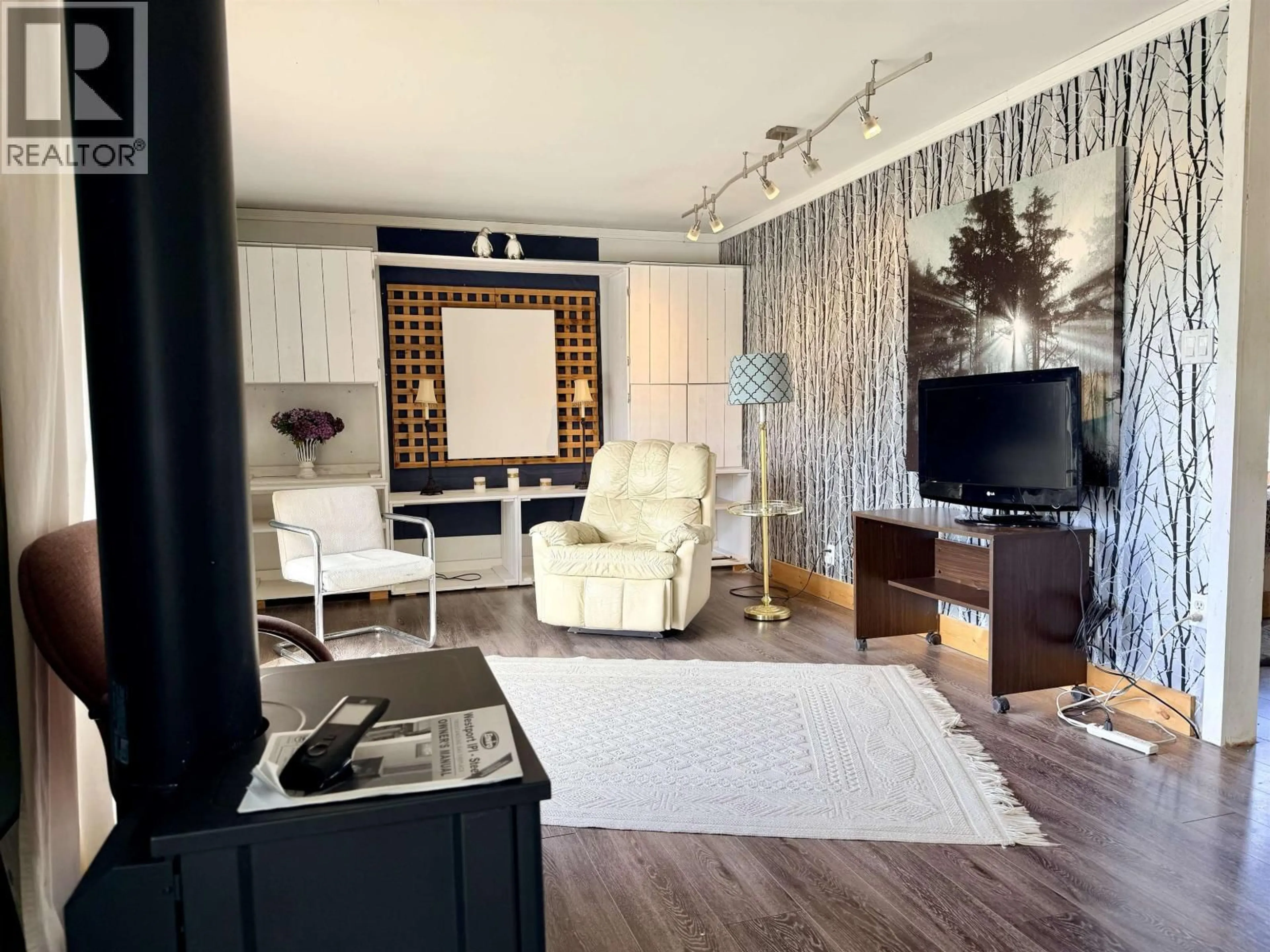 Living room with furniture, unknown for 2216 WESTGATE WAY, Fort Fraser British Columbia V0J1N0