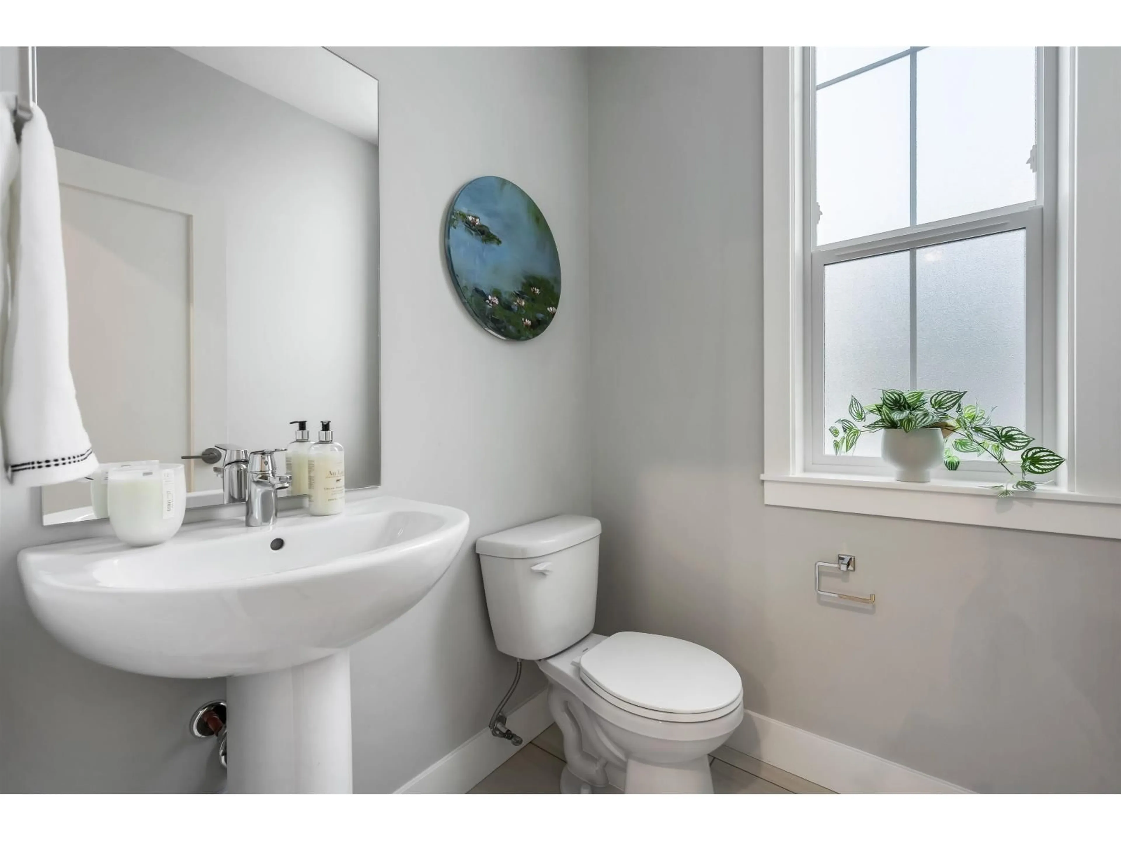 Standard bathroom, ceramic/tile floor for 17 - 7312 MULBERRY ROAD, Chilliwack British Columbia V2R6G7