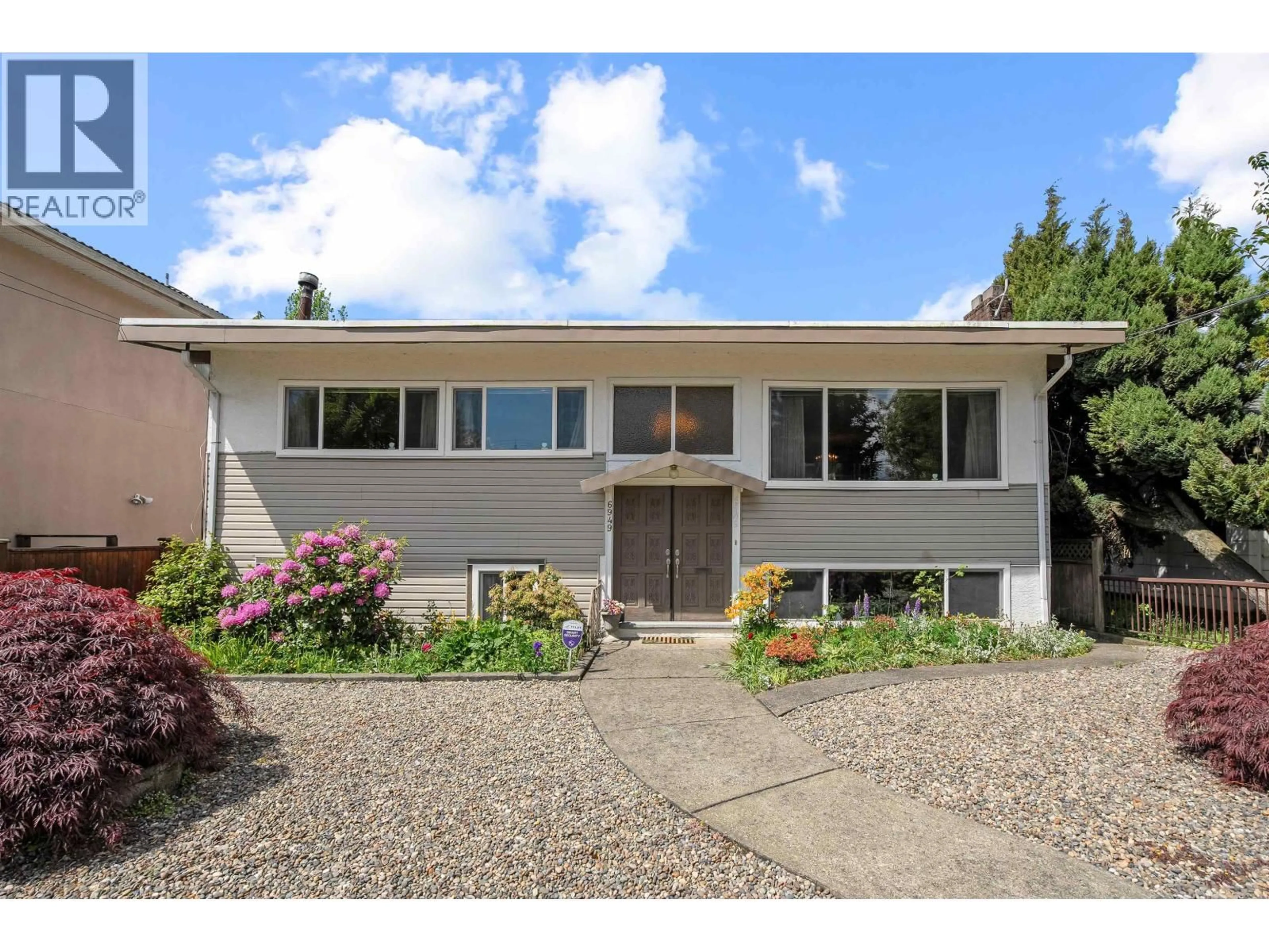 Home with vinyl exterior material, street for 6949 JUBILEE AVENUE, Burnaby British Columbia V5J4B4