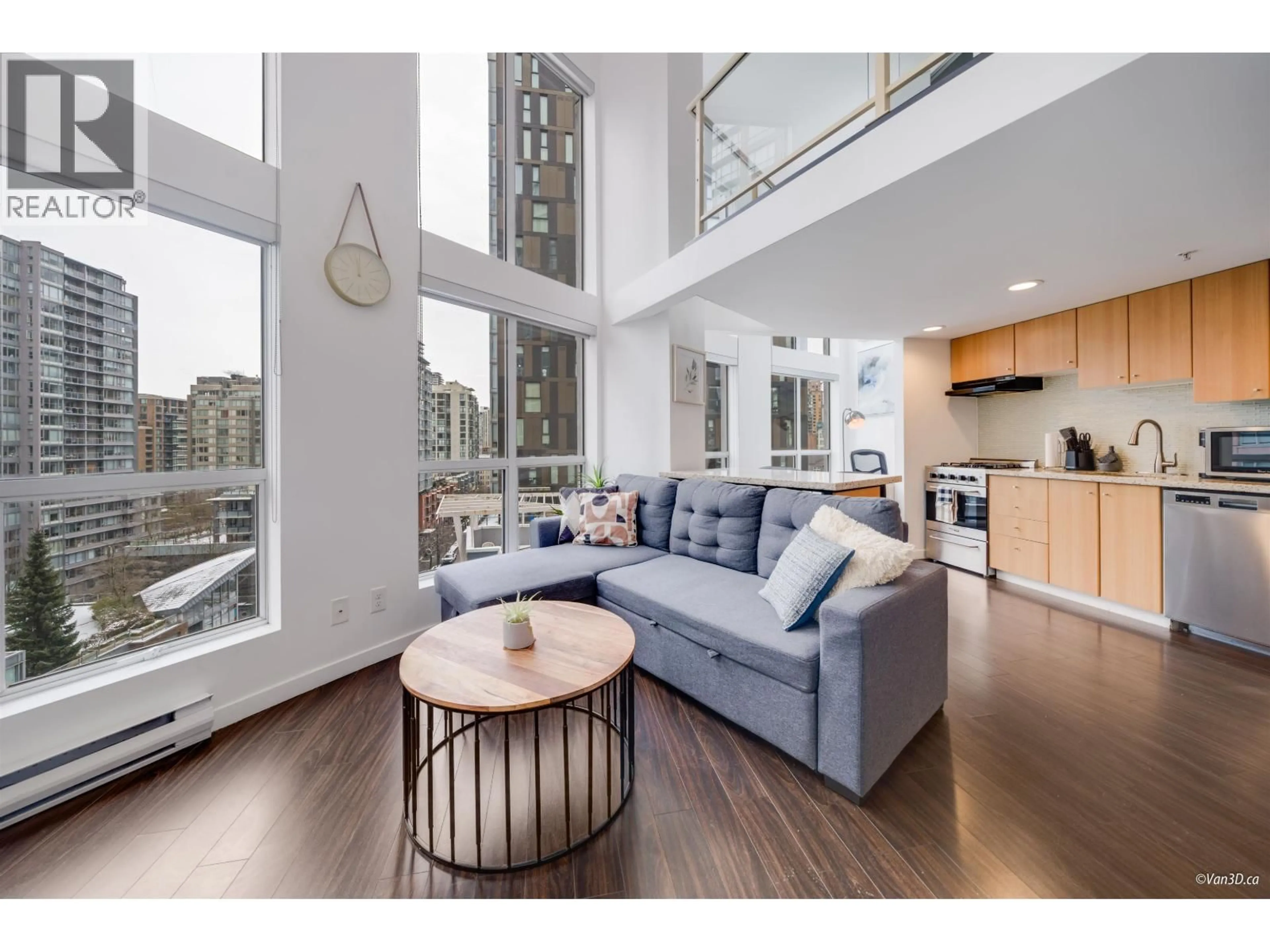 Living room with furniture, wood/laminate floor for 608 - 933 SEYMOUR STREET, Vancouver British Columbia V6B6L6