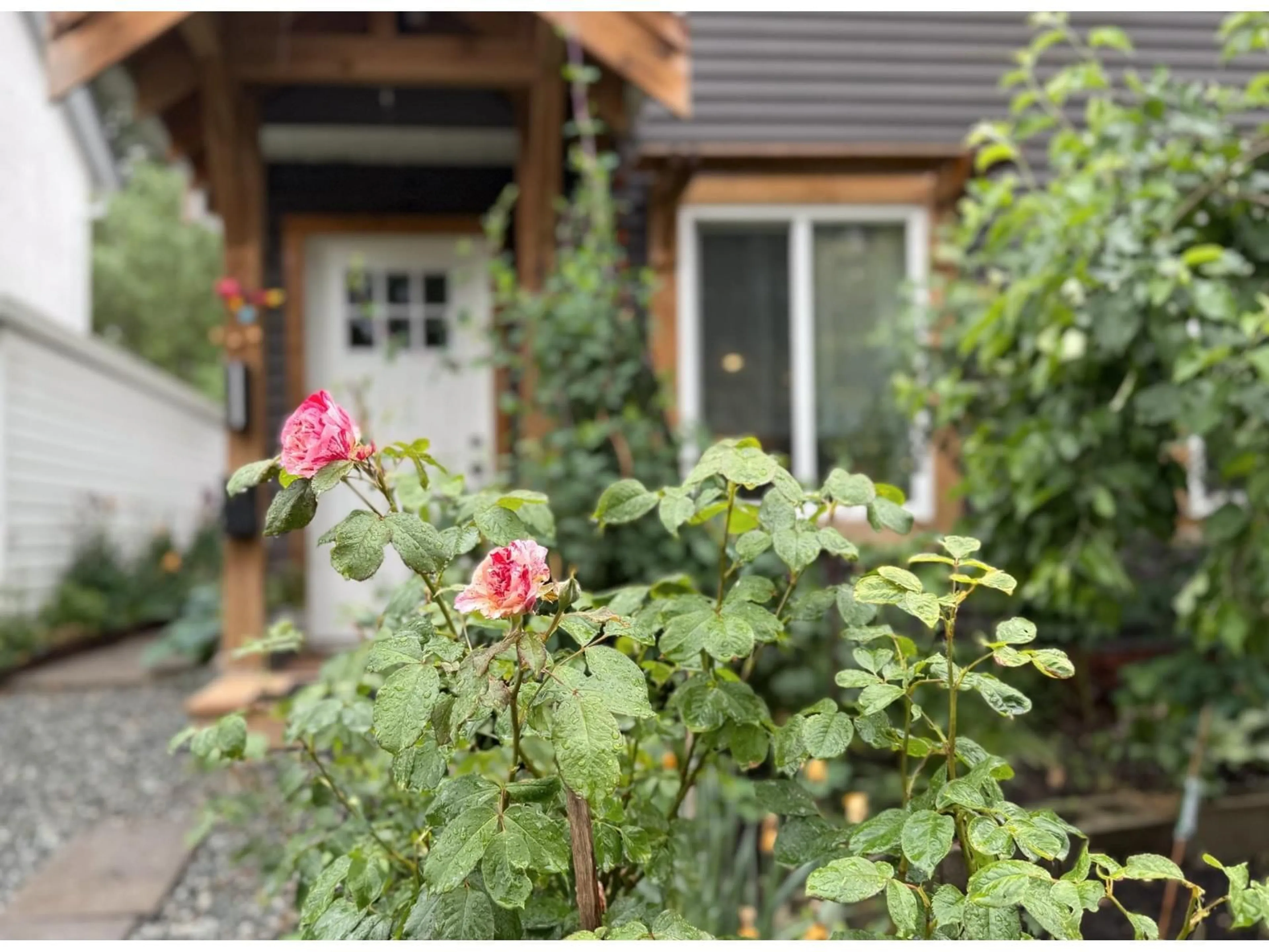 Patio, street for 45276 CREEKSIDE DRIVE, Chilliwack British Columbia V2P7K6