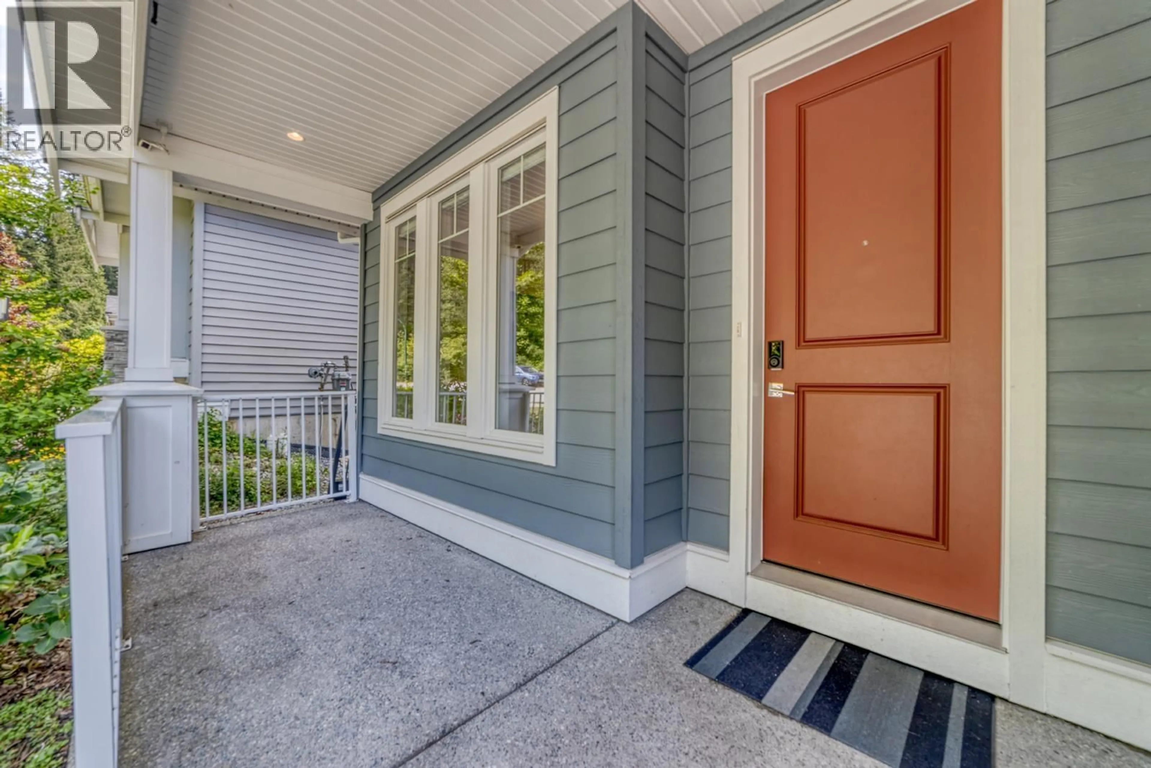 Indoor entryway for 3490 DANIELSON DRIVE, Coquitlam British Columbia V3E0N4