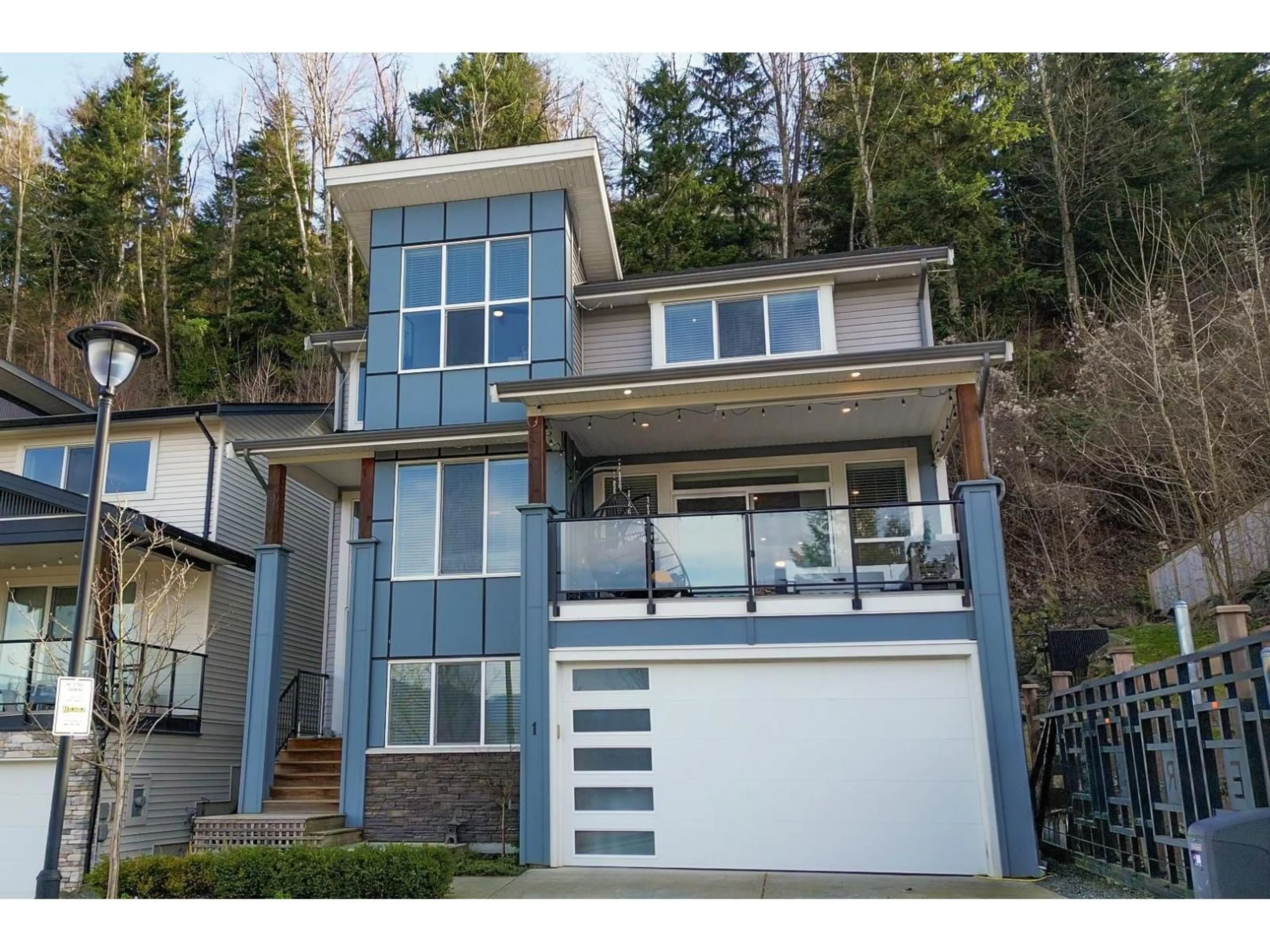 Home with vinyl exterior material, street for 1 - 6262 REXFORD DRIVE, Chilliwack British Columbia V2R6B4