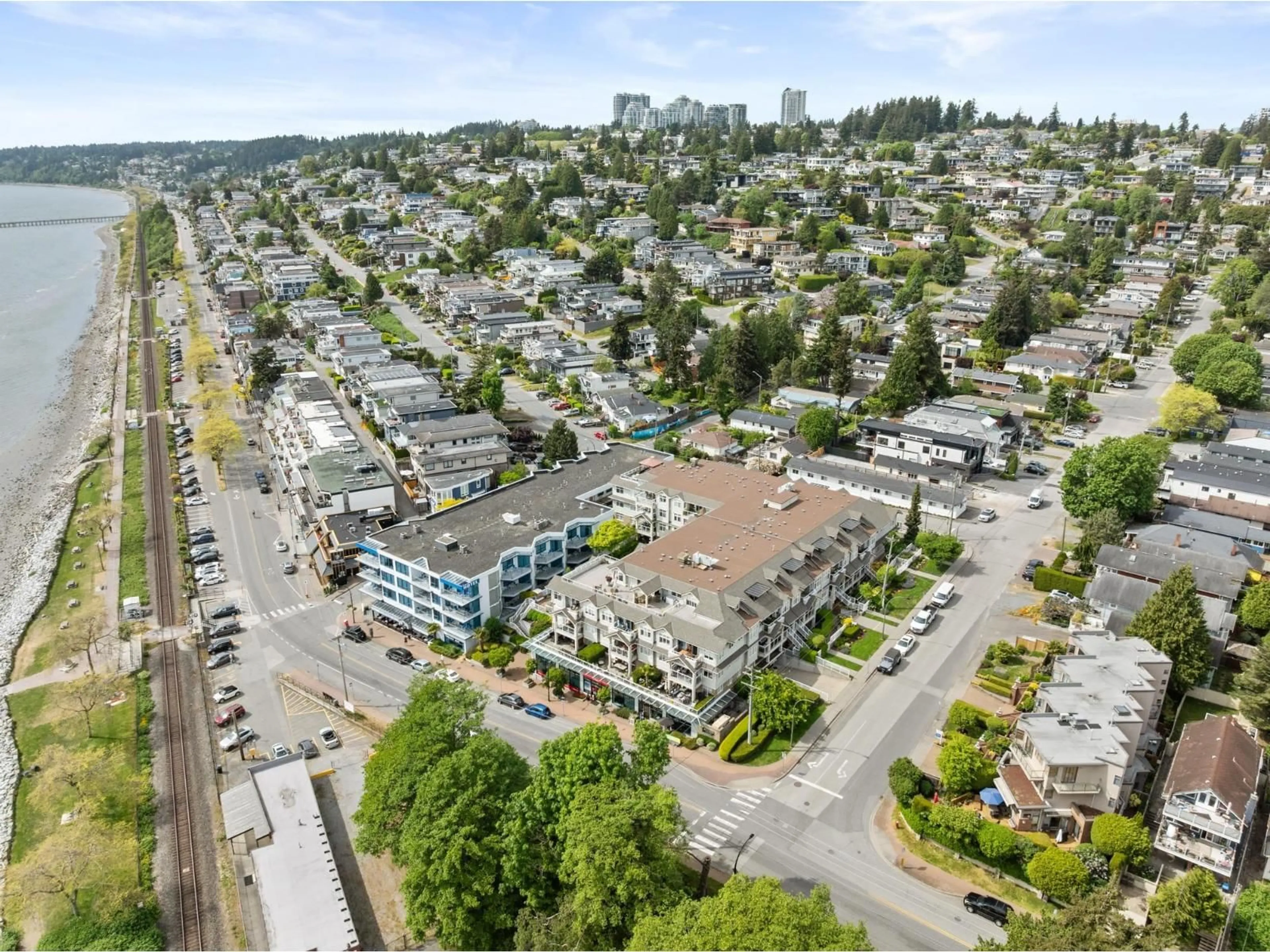 A pic from outside/outdoor area/front of a property/back of a property/a pic from drone, street for 212 - 15621 MARINE DRIVE, White Rock British Columbia V4B1E1