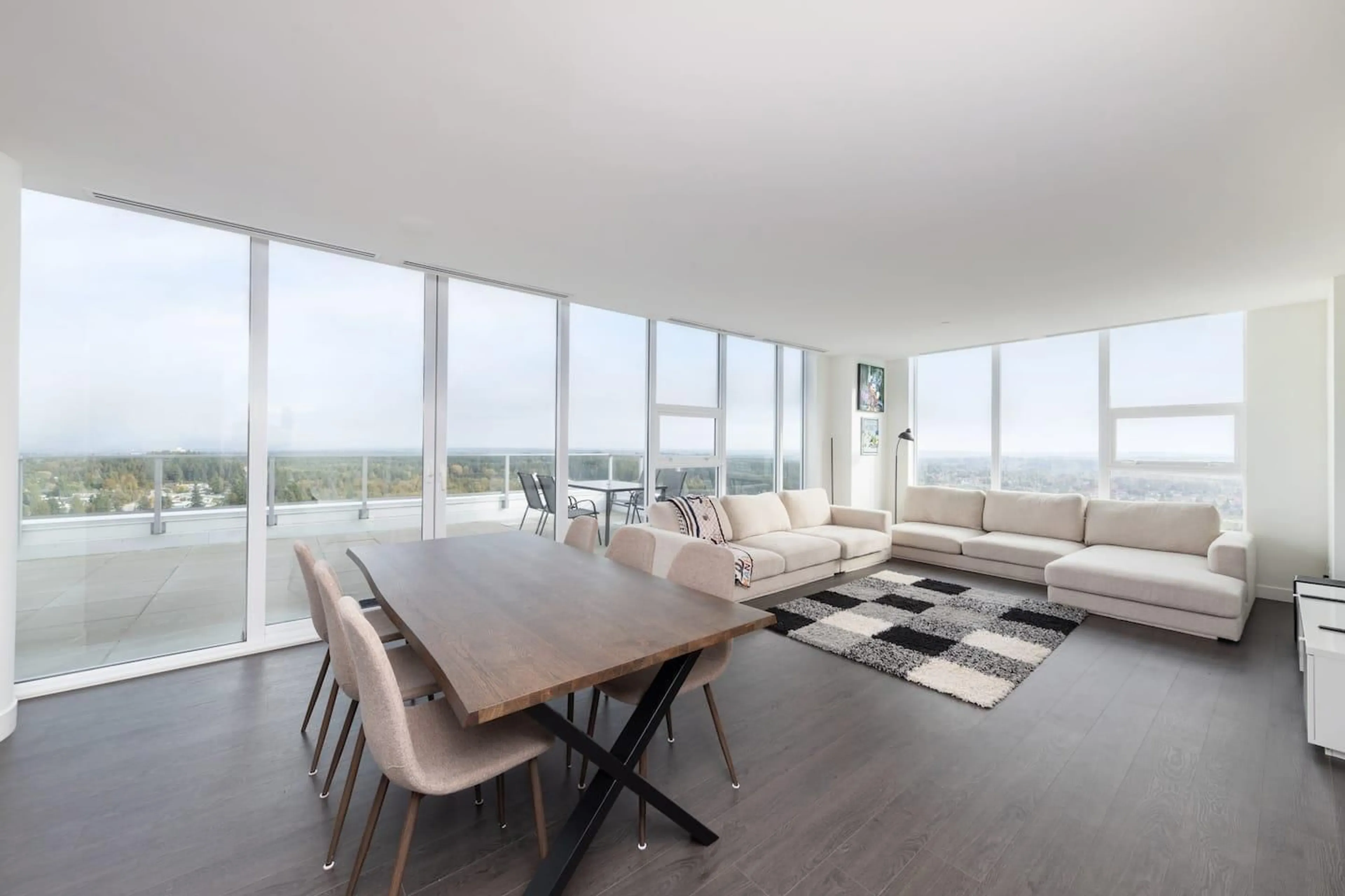 Living room with furniture, unknown for 3602 - 13778 100 AVENUE, Surrey British Columbia V3T0V3