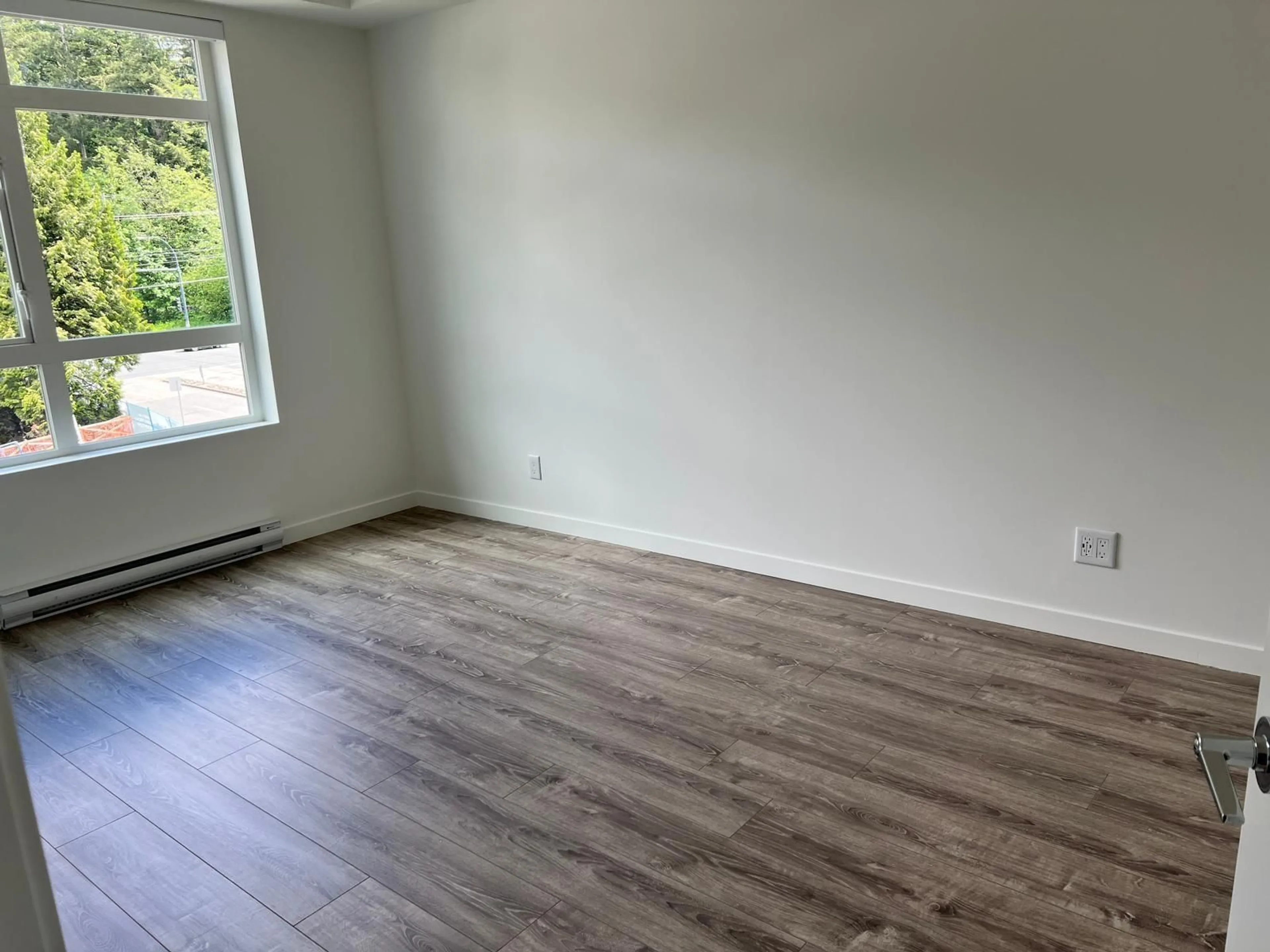 A pic of a room for 417 - 13969 96 AVENUE, Surrey British Columbia V3T0T1