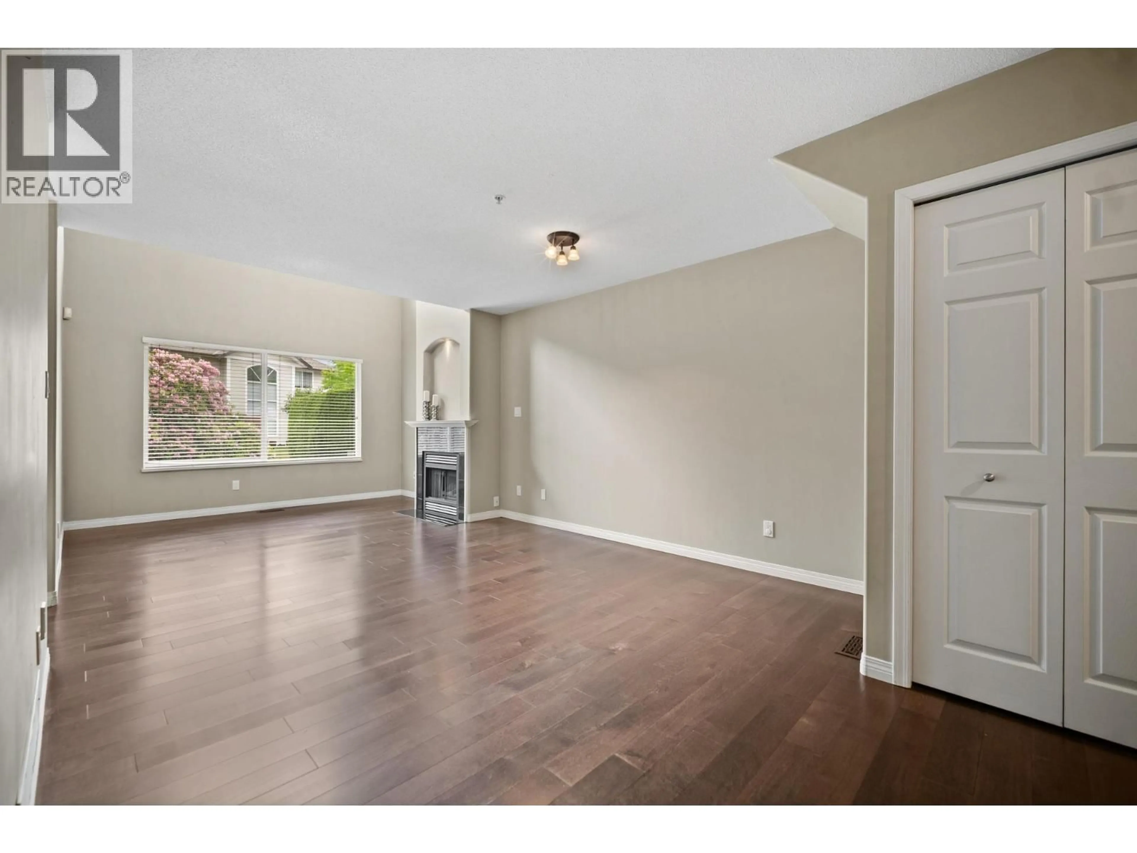 A pic of a room for 32 - 1370 RIVERWOOD GATE BOULEVARD, Port Coquitlam British Columbia V3B7V7