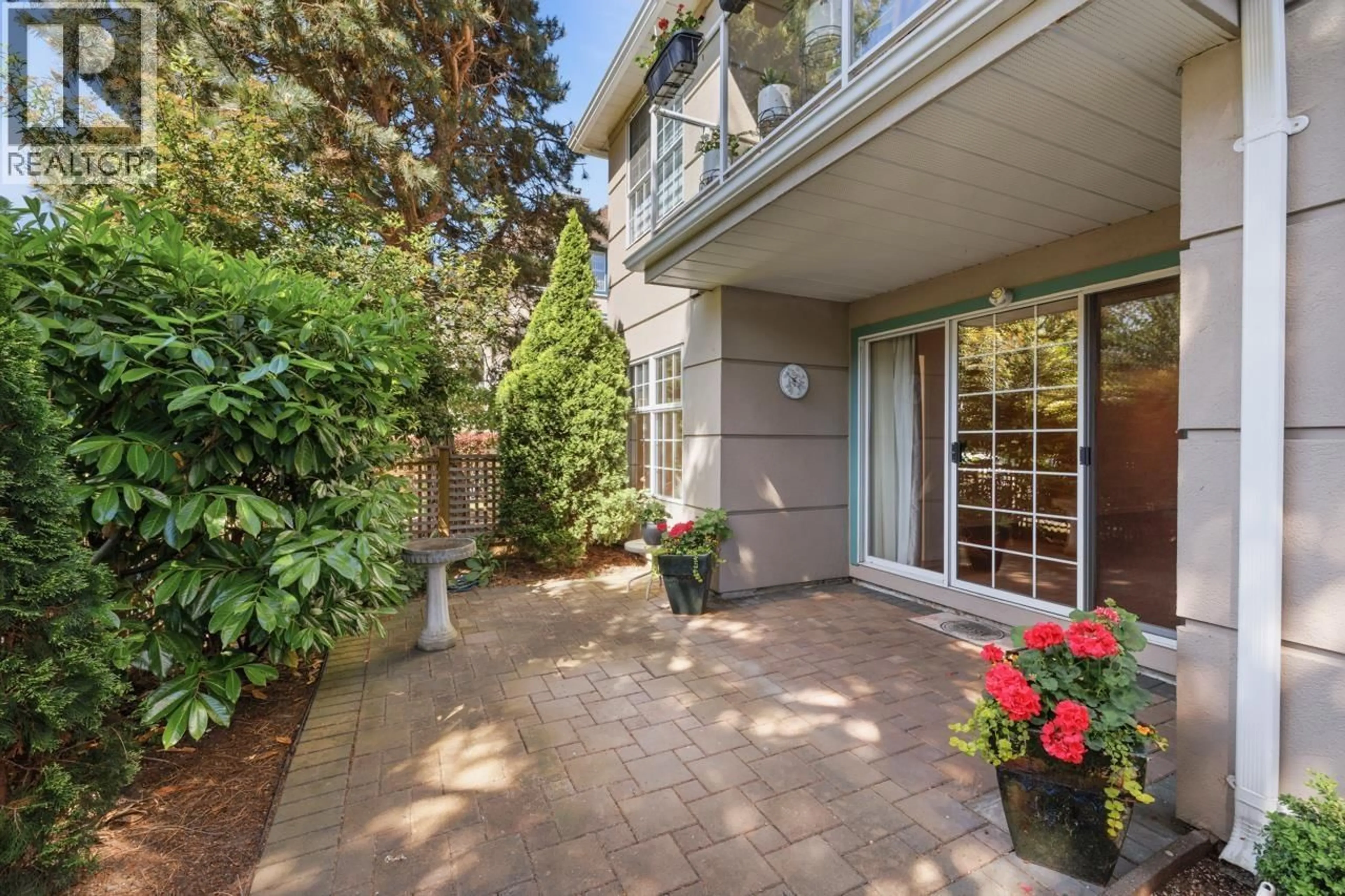 Patio, street for 102 - 1140 55 STREET, Delta British Columbia V4M3J8