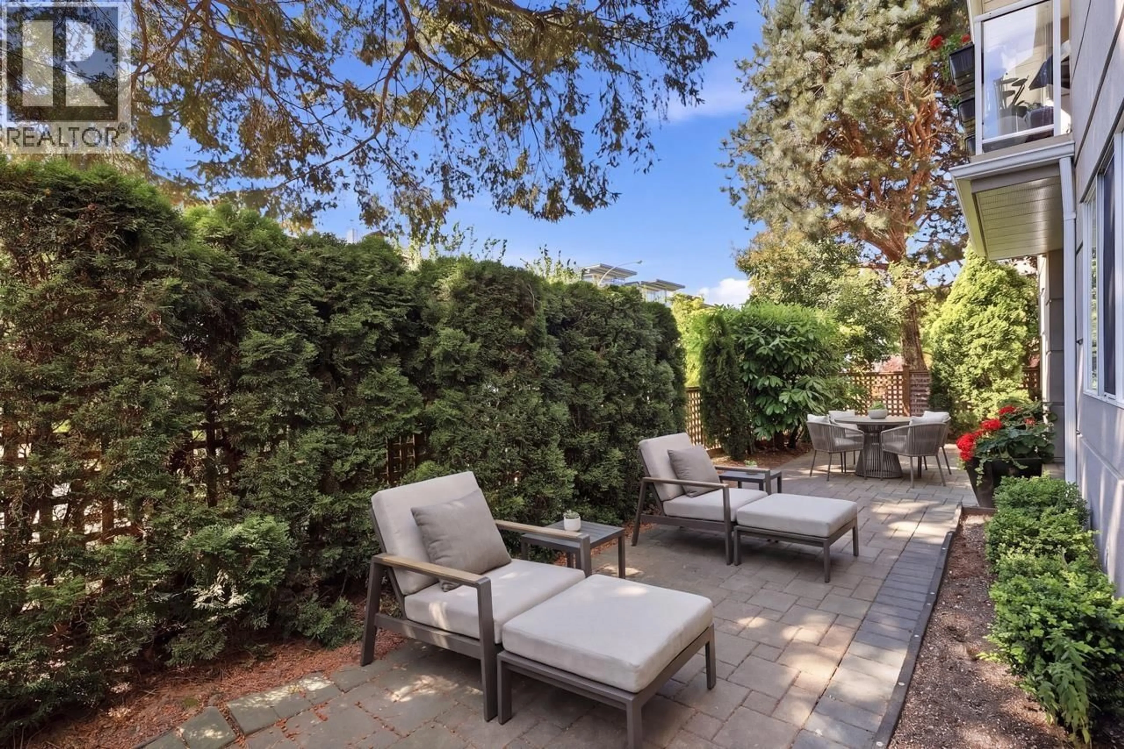 Patio, street for 102 - 1140 55 STREET, Delta British Columbia V4M3J8
