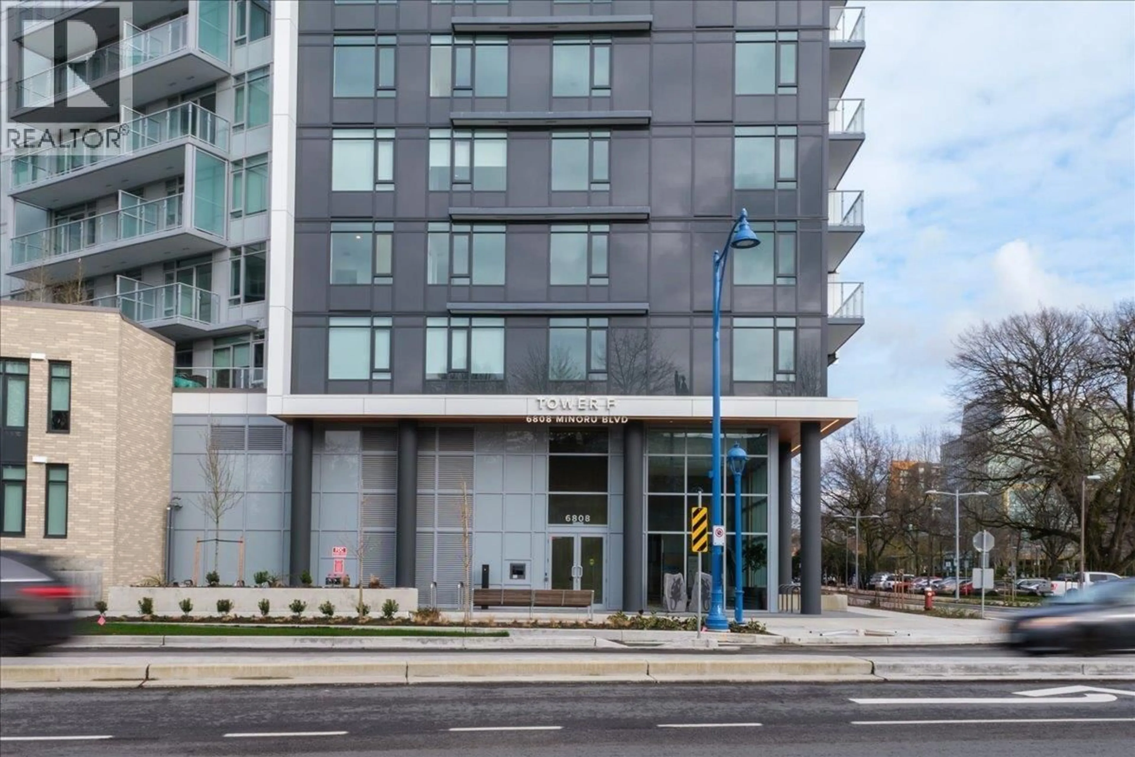 Indoor foyer for 904 - 6808 MINORU BOULEVARD, Richmond British Columbia V6Y0M7