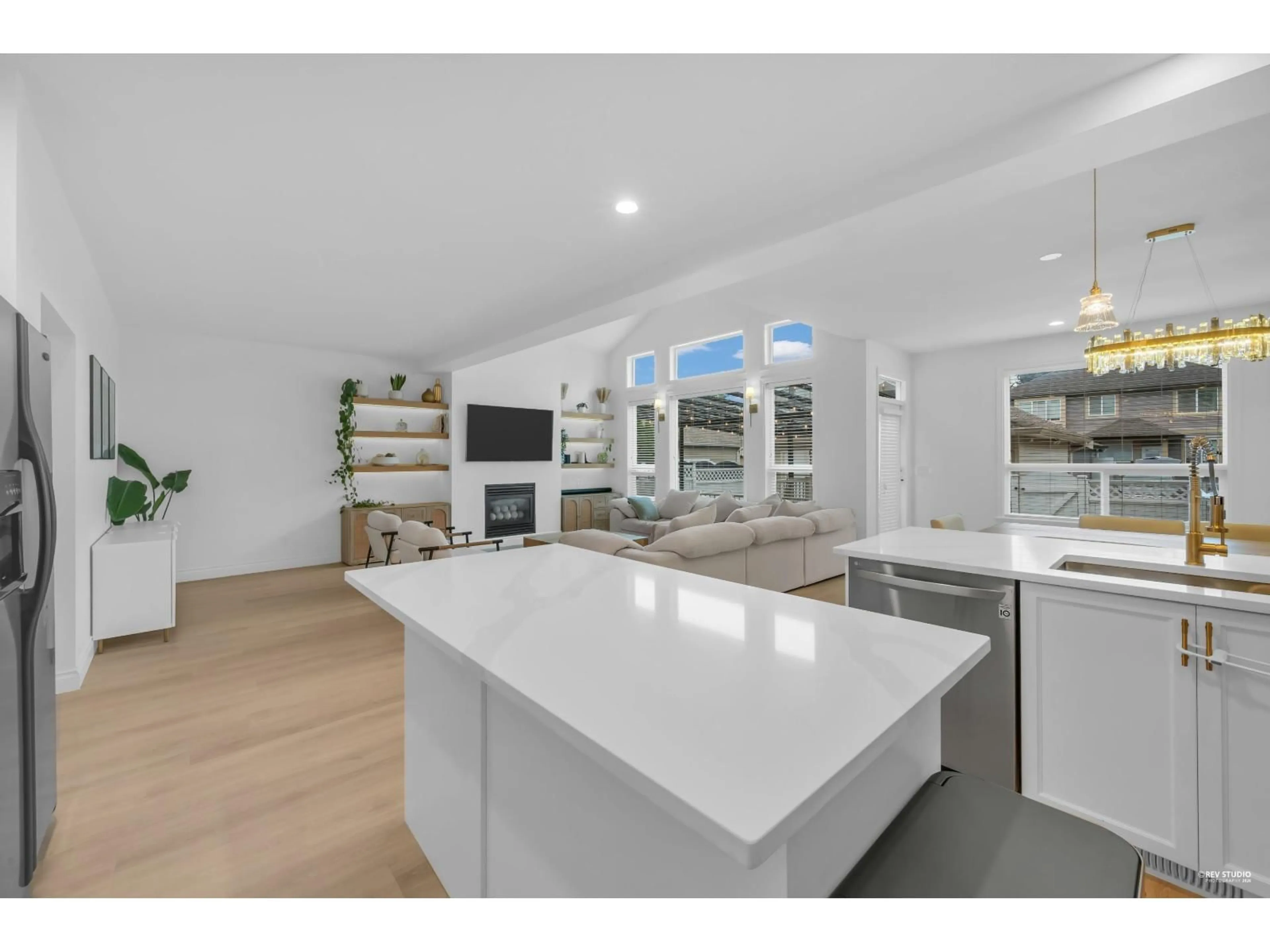 Open concept kitchen, unknown for 7260 197 STREET, Langley British Columbia V2Y3E6