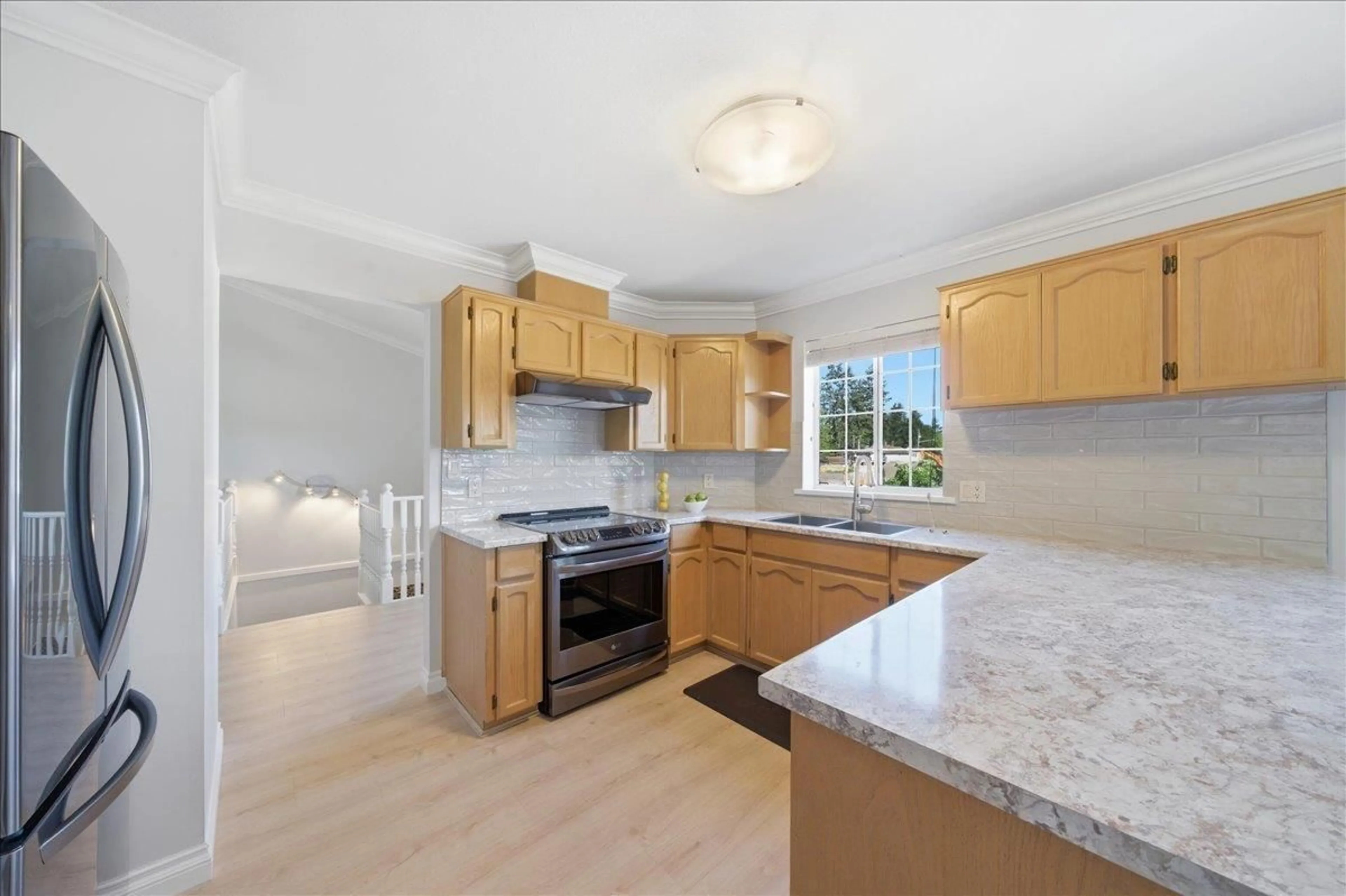 Open concept kitchen, unknown for 21 - 5750 174TH STREET, Surrey British Columbia V3S7K3