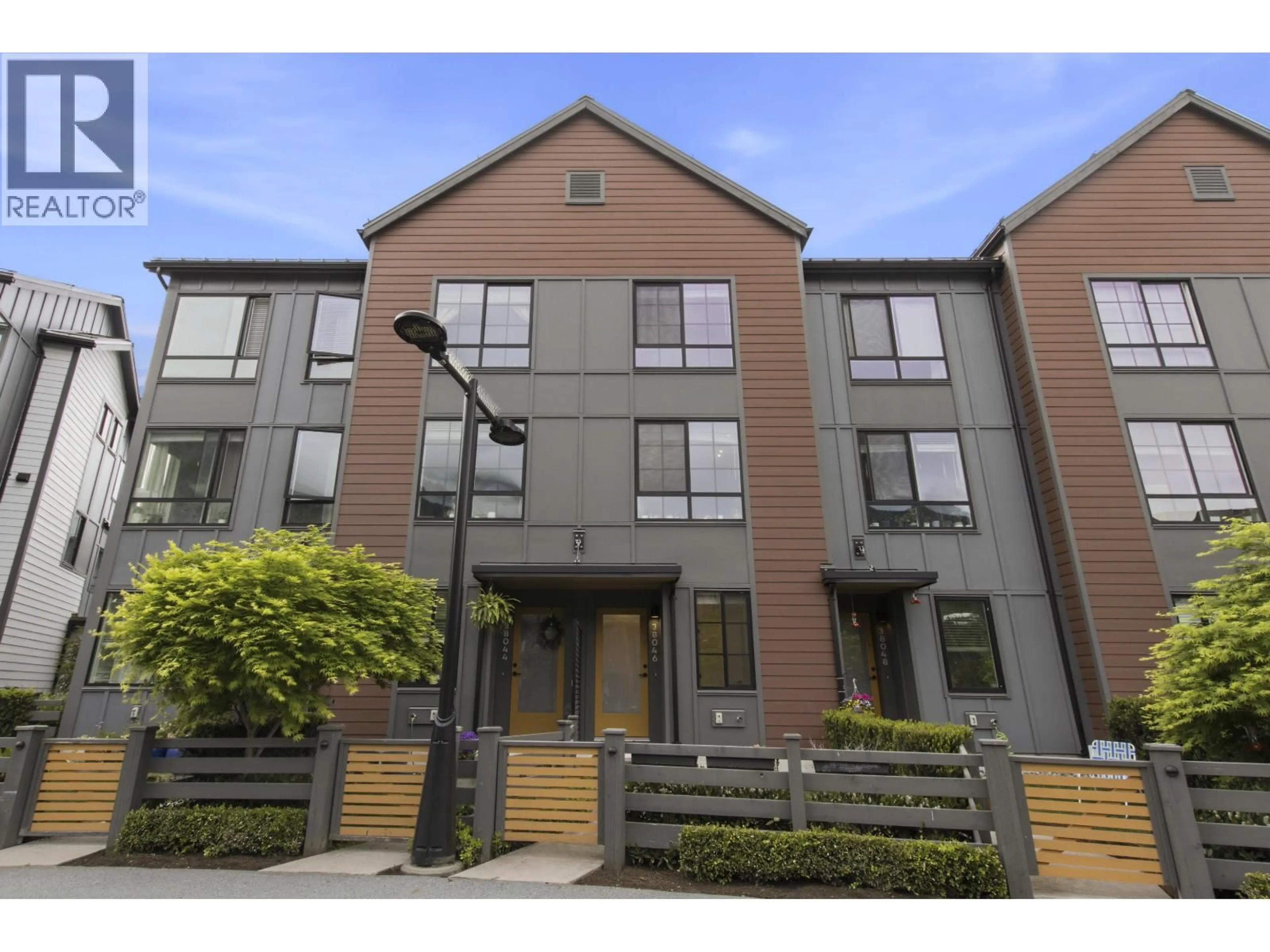 Unknown for 38046 KEEL WAY, Squamish British Columbia V8B2A1