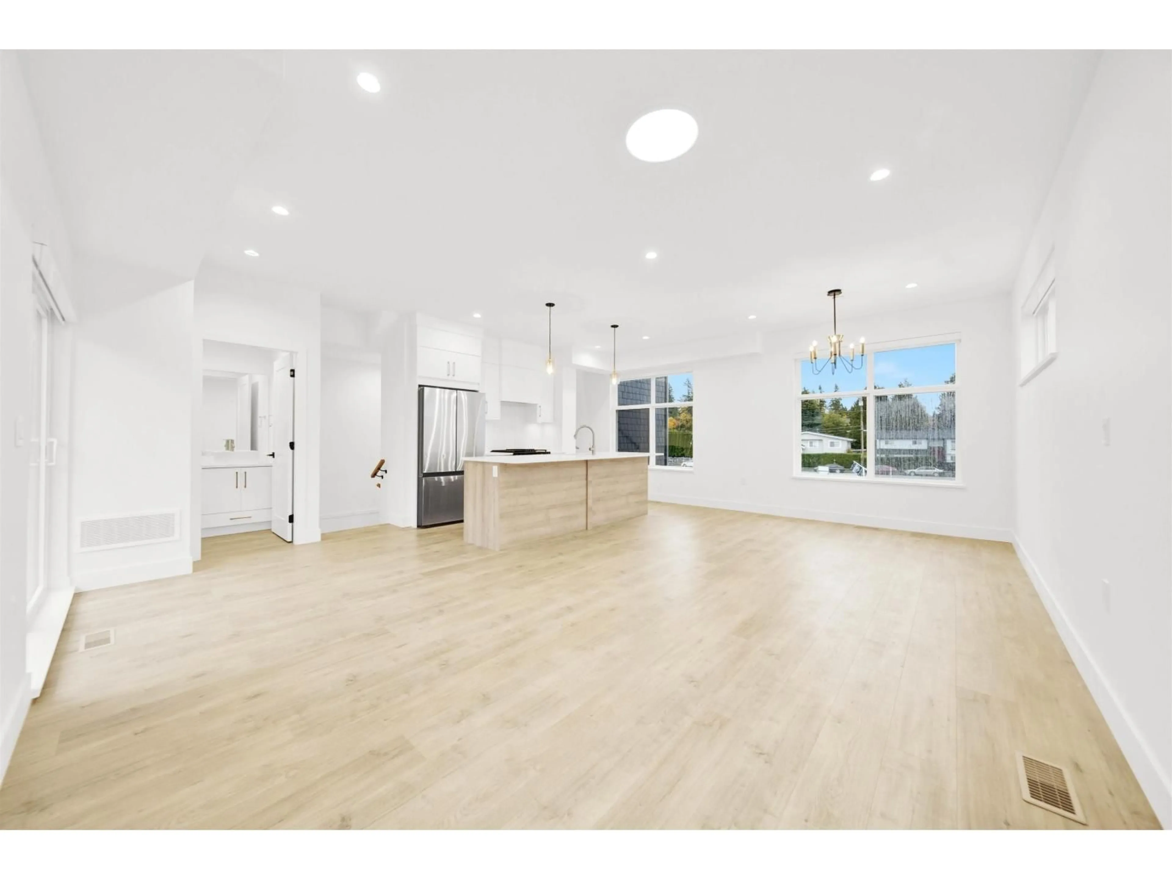 Open concept kitchen, unknown for 13 - 12770 105 AVENUE, Surrey British Columbia V3V0H2