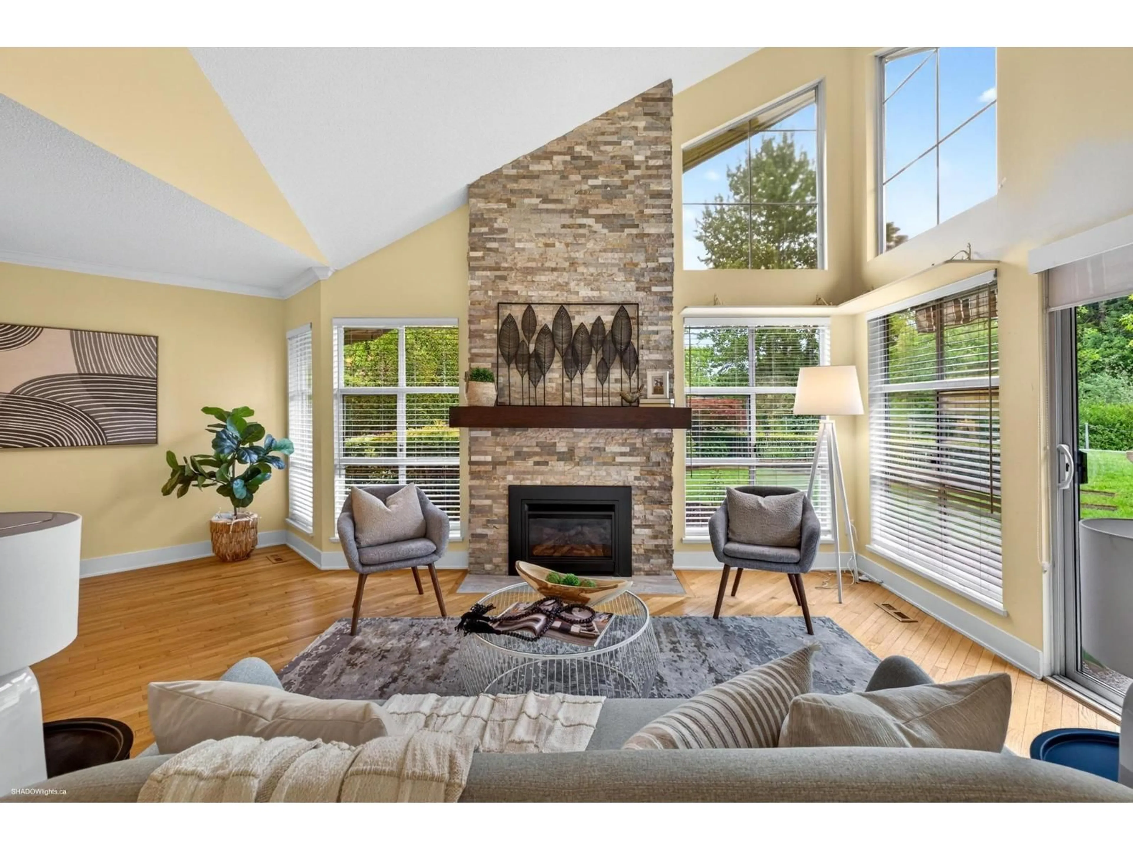 Living room with furniture, unknown for 12021 BOUNDARY DRIVE SOUTH, Surrey British Columbia V3X2B5