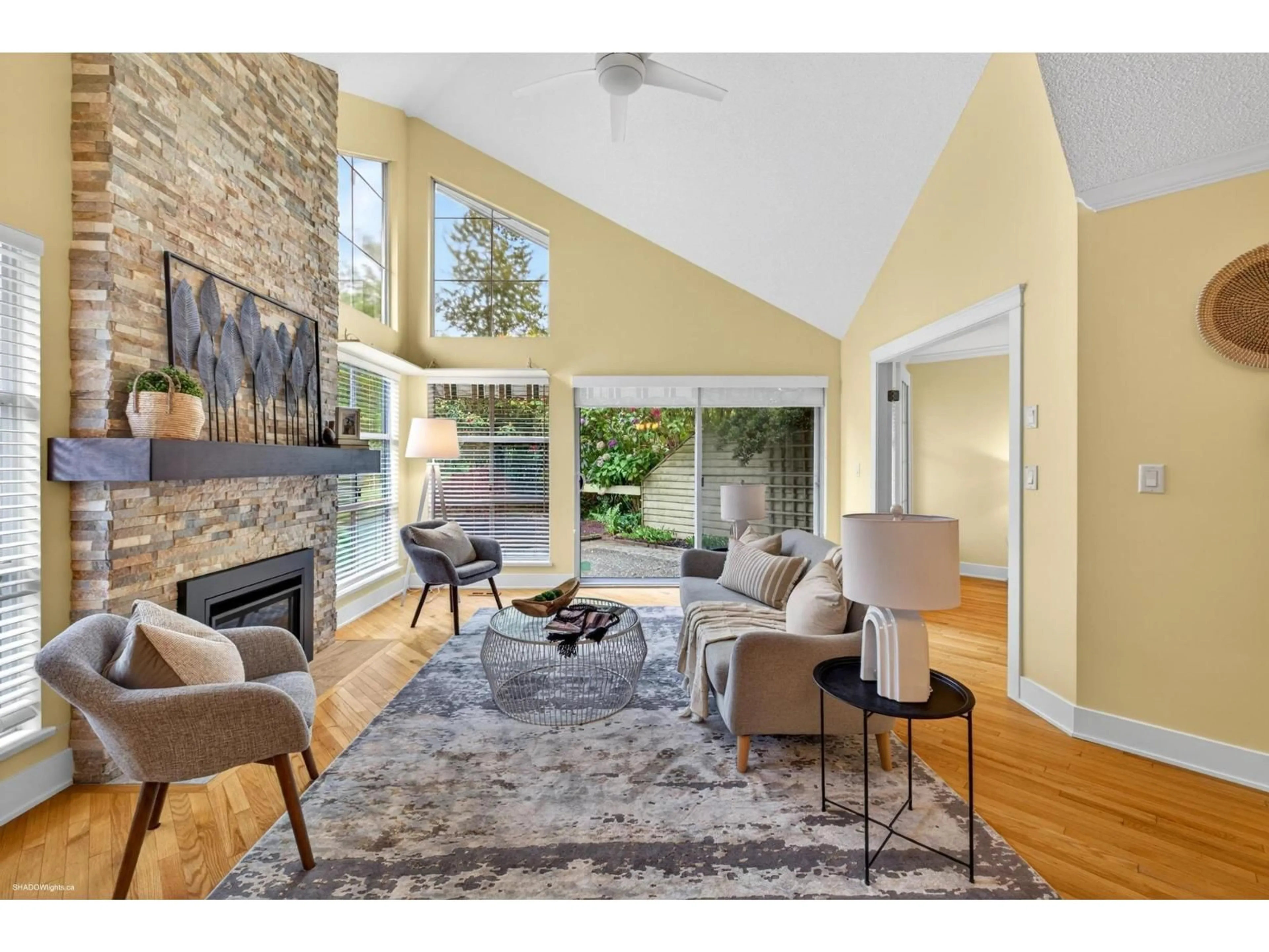 Living room with furniture, unknown for 12021 BOUNDARY DRIVE SOUTH, Surrey British Columbia V3X2B5