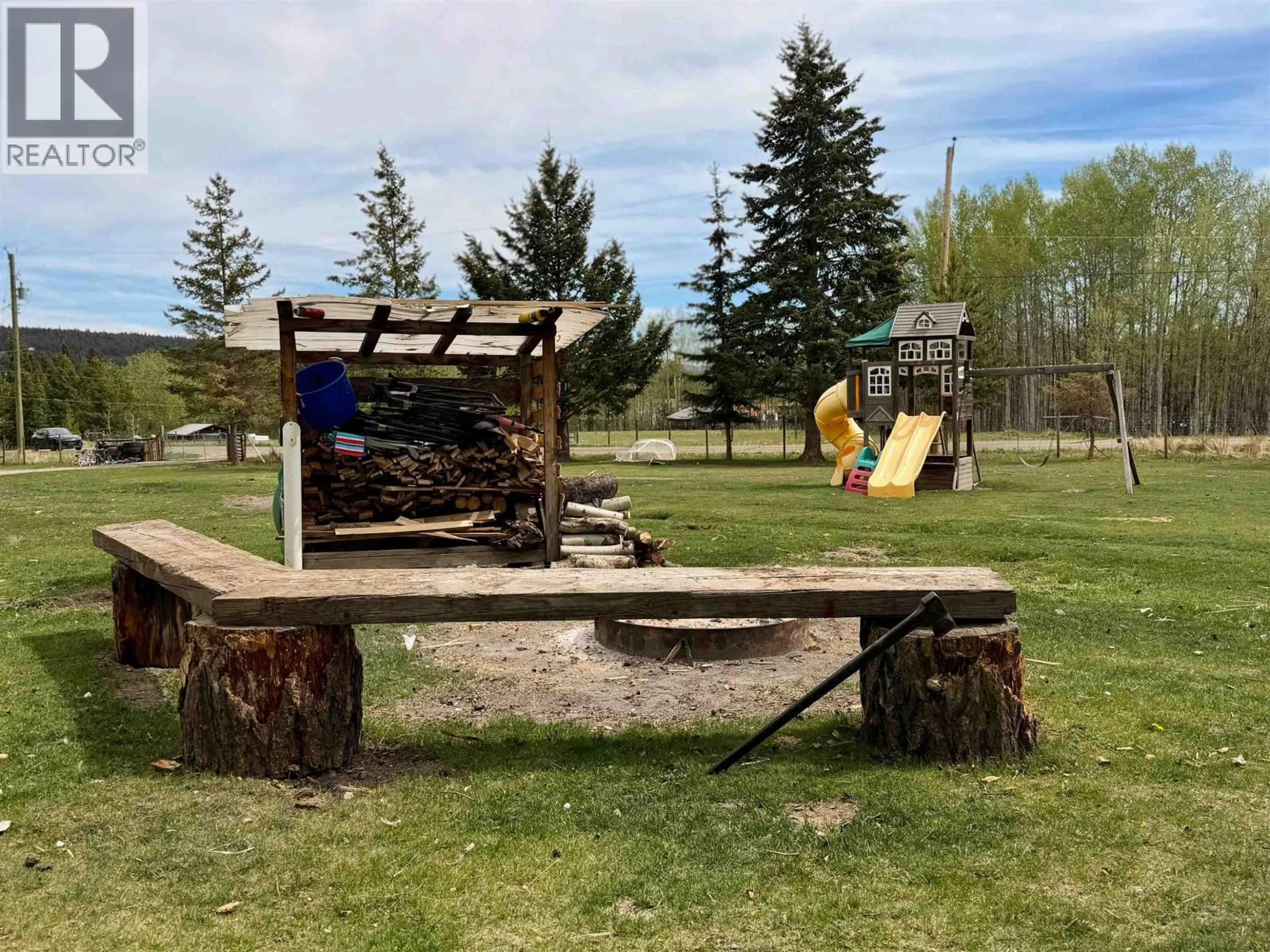 Patio, mountain view for 6480 MESSNER ROAD, 100 Mile House British Columbia V0K2E3