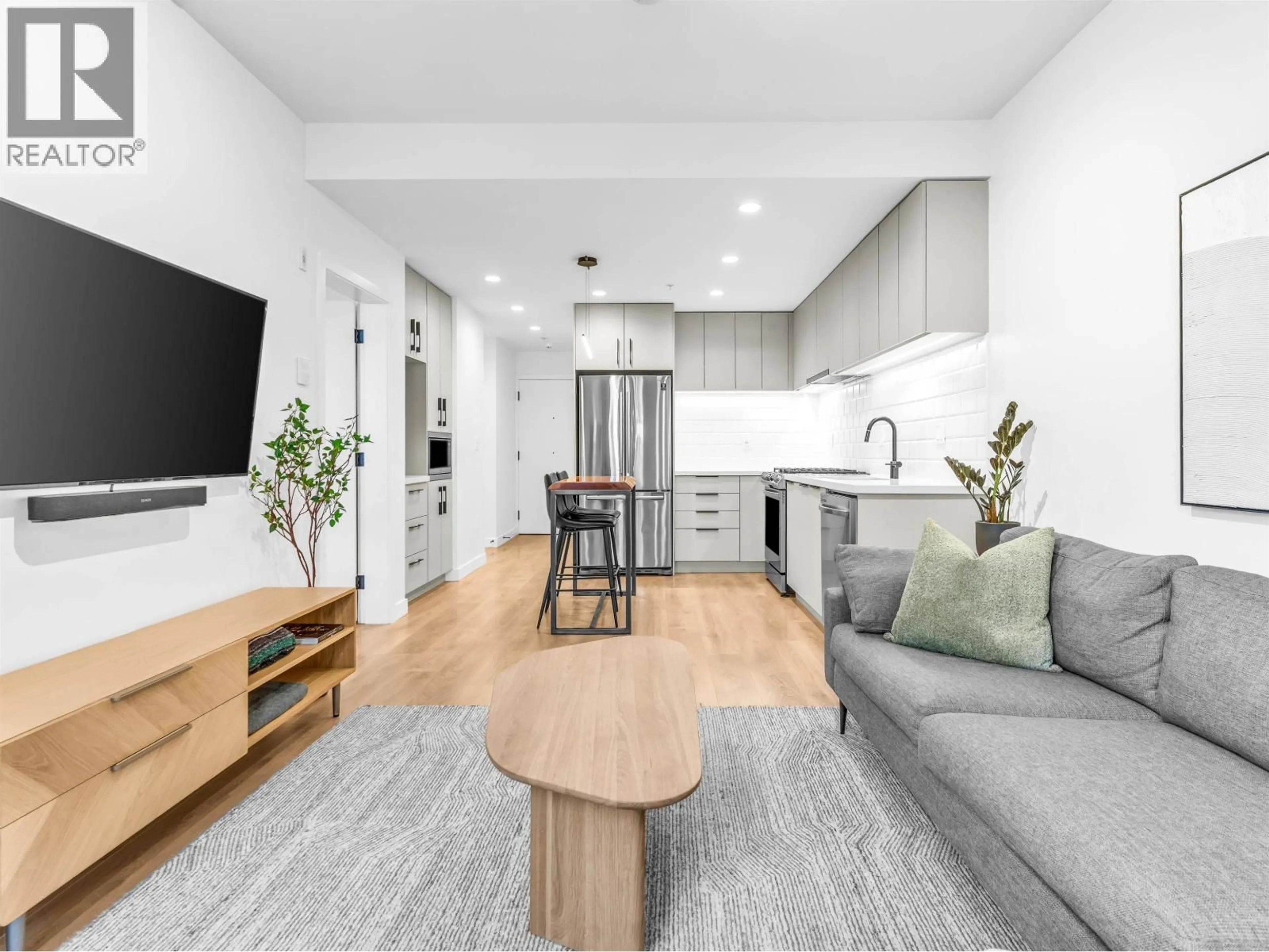Open concept kitchen, unknown for 104 - 3018 ST. GEORGE STREET, Port Moody British Columbia V3H0L4