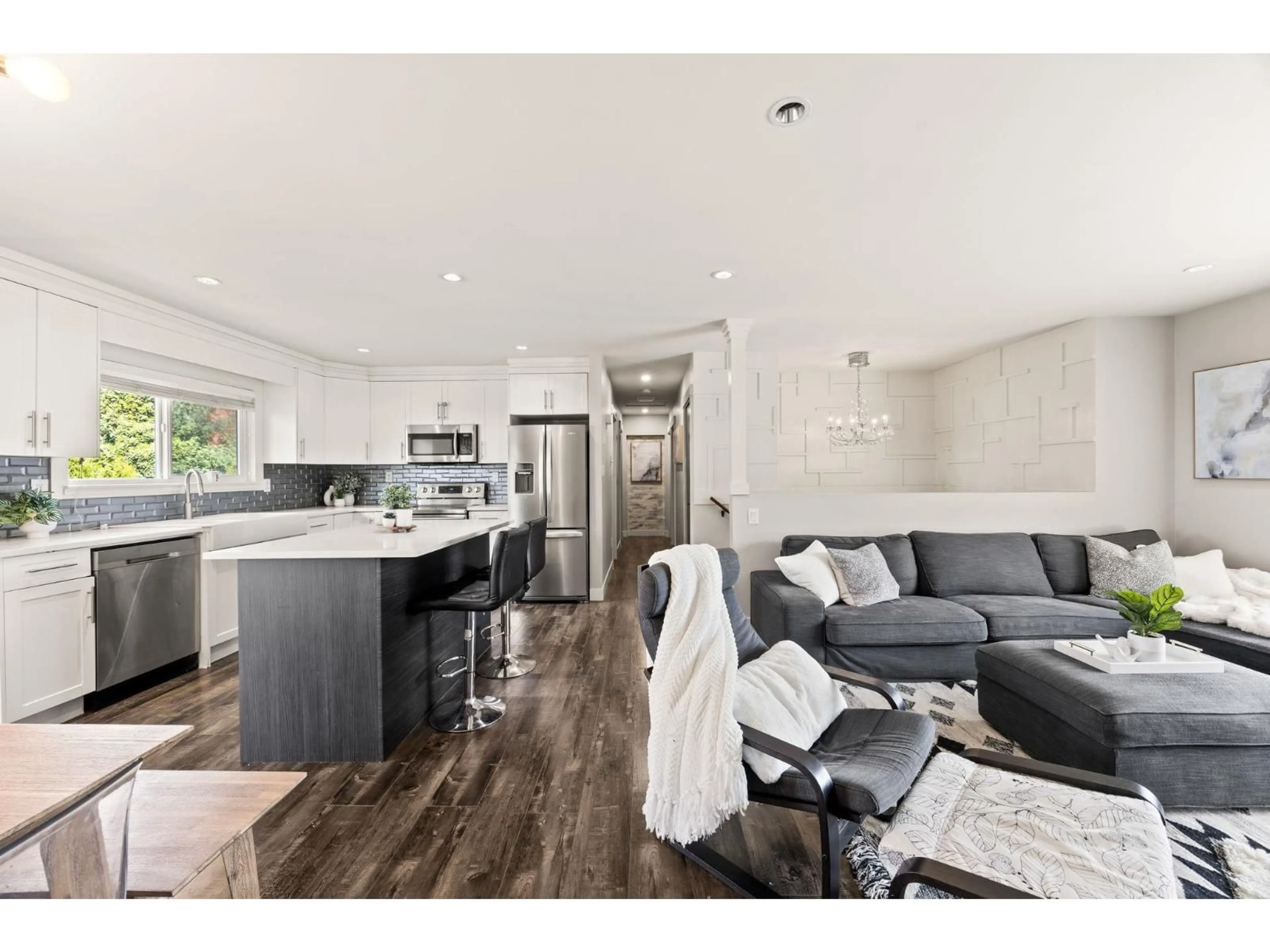 Open concept kitchen, wood/laminate floor for 26451 30A AVENUE, Langley British Columbia V4W3E1