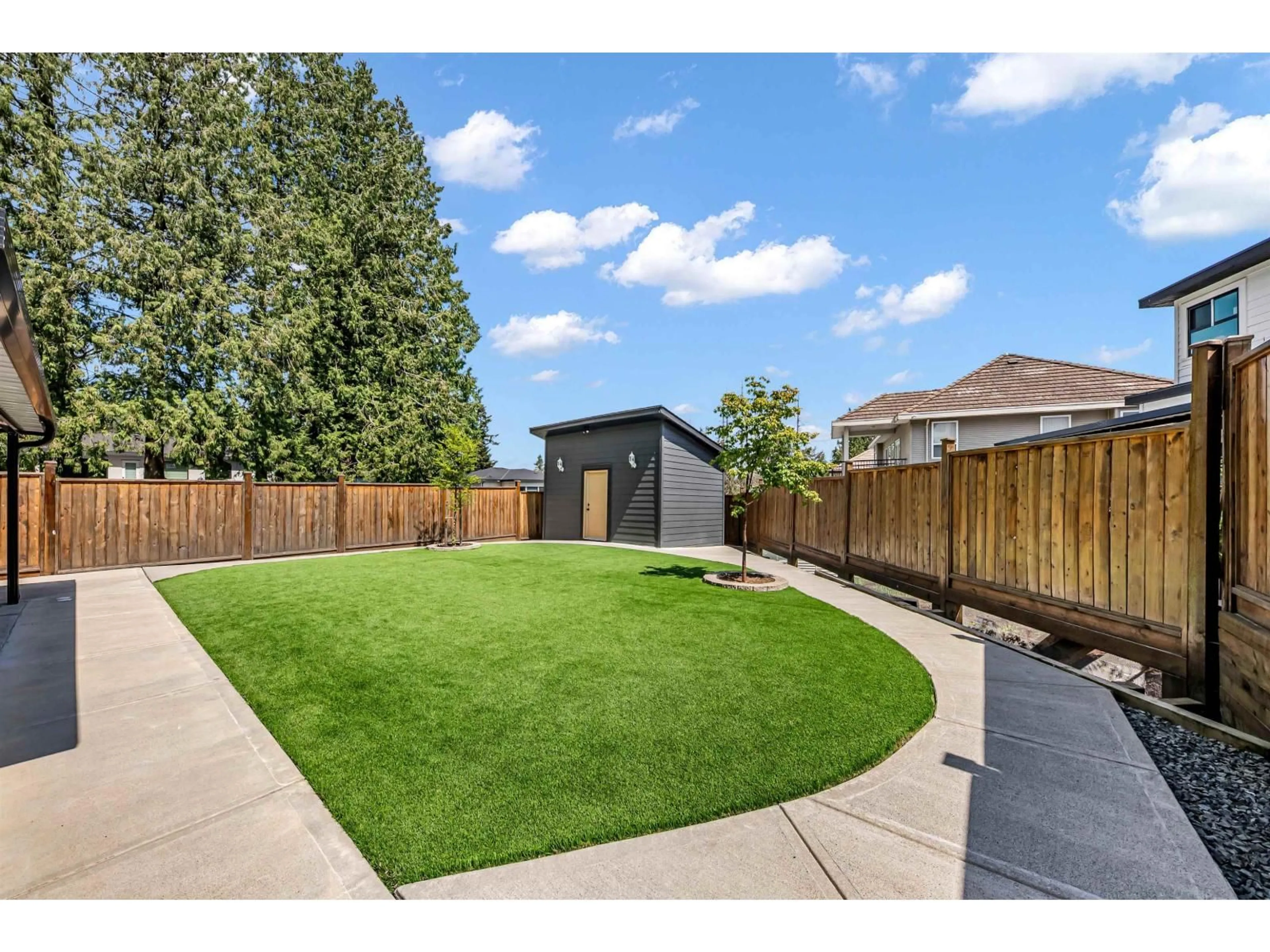 Unknown for 5952 136A STREET, Surrey British Columbia V3X3K8