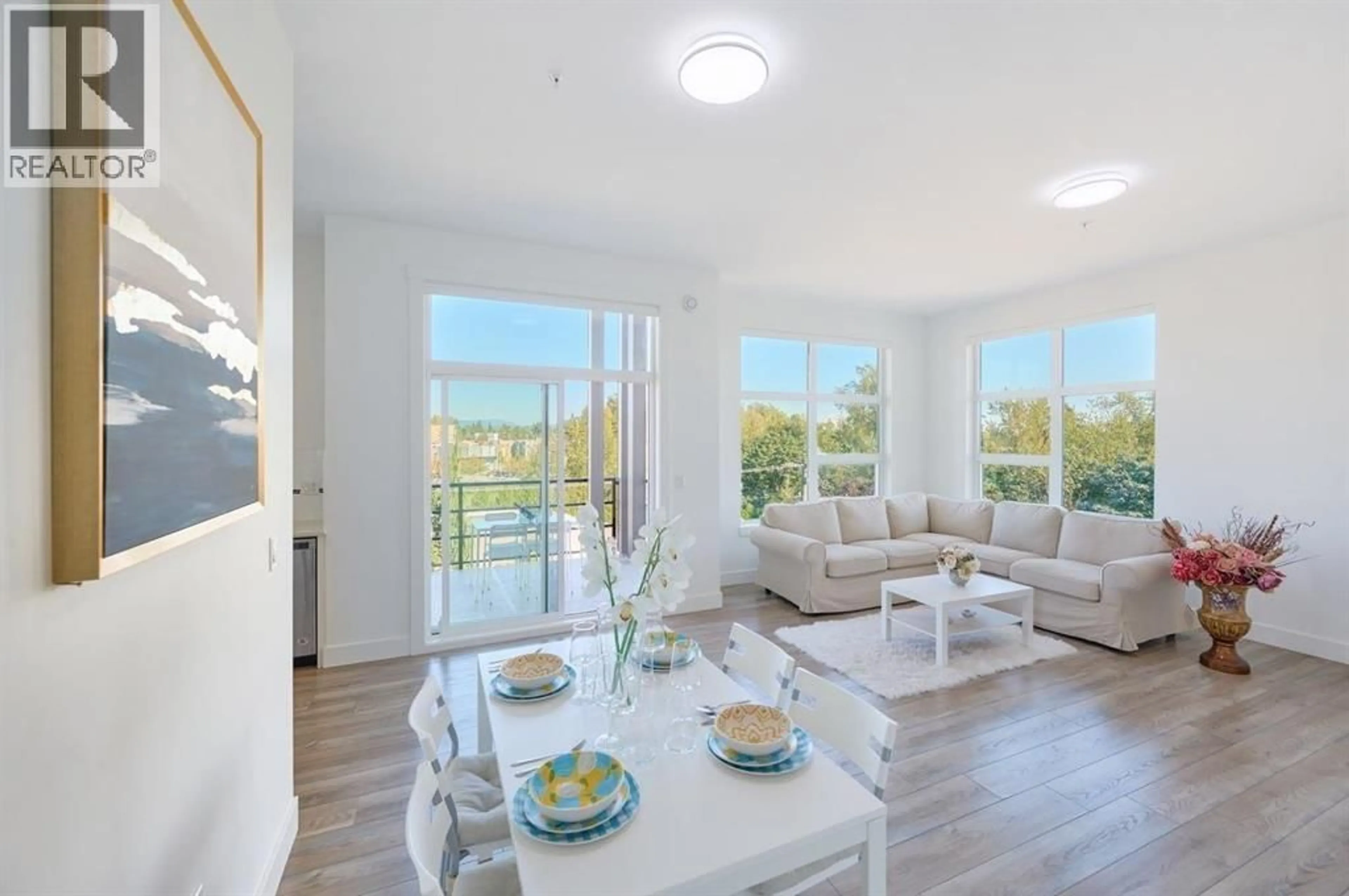 Unknown for 503 - 22577 ROYAL CRESCENT, Maple Ridge British Columbia V2X2M2