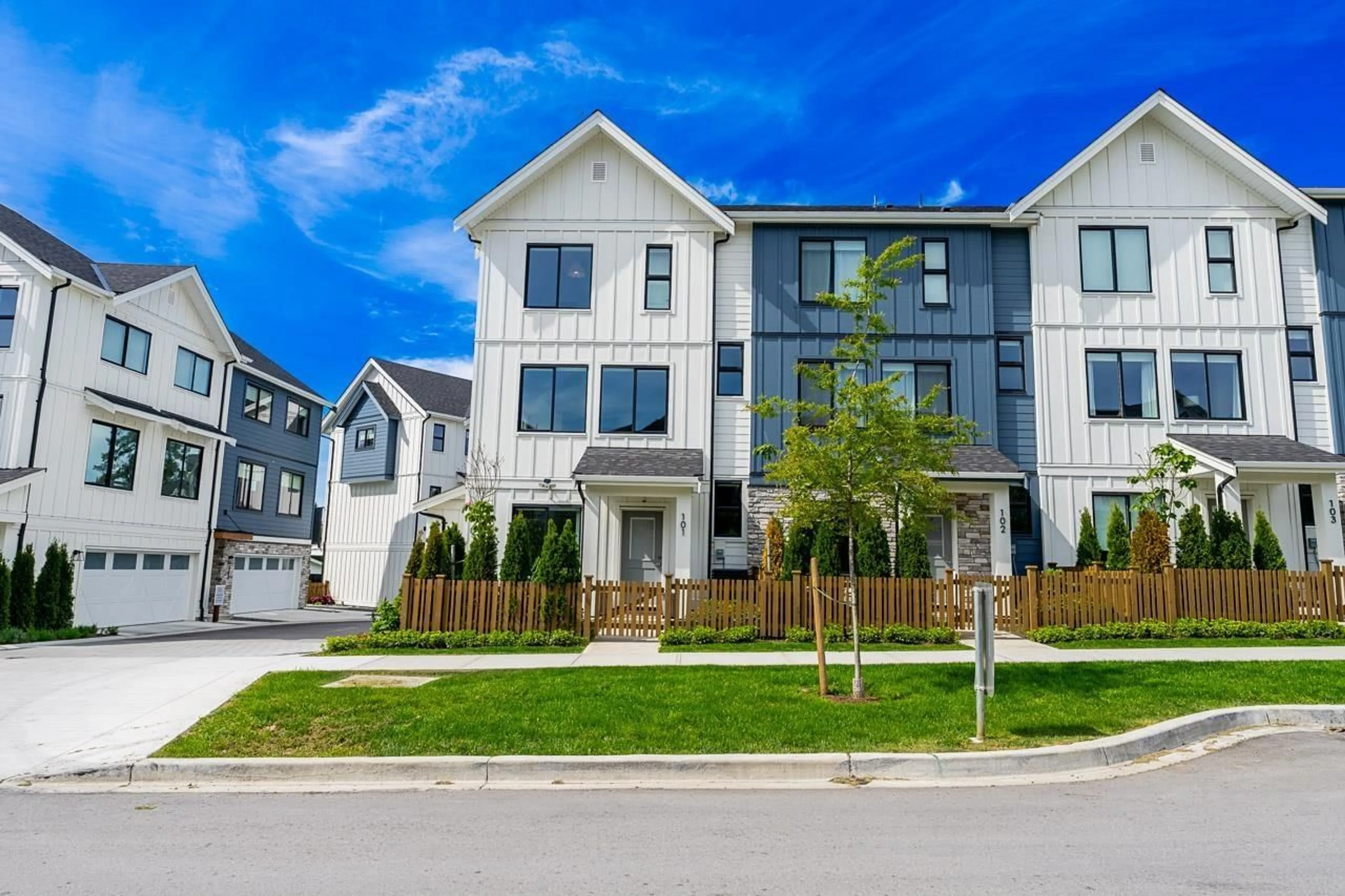 Unknown for 101 - 1833 165A STREET, Surrey British Columbia V3Z9N3