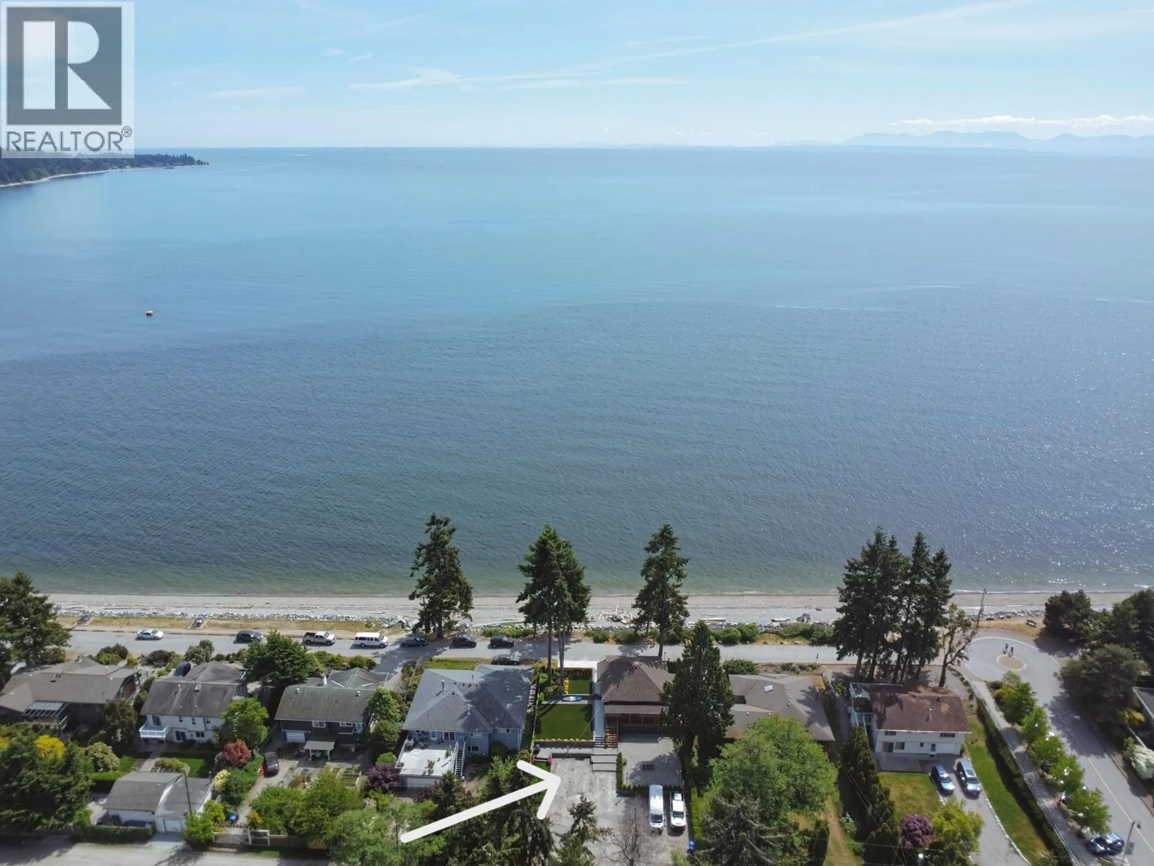A pic from outside/outdoor area/front of a property/back of a property/a pic from drone, water/lake/river/ocean view for 5760 BOULEVARD STREET, Sechelt British Columbia V0N3A0