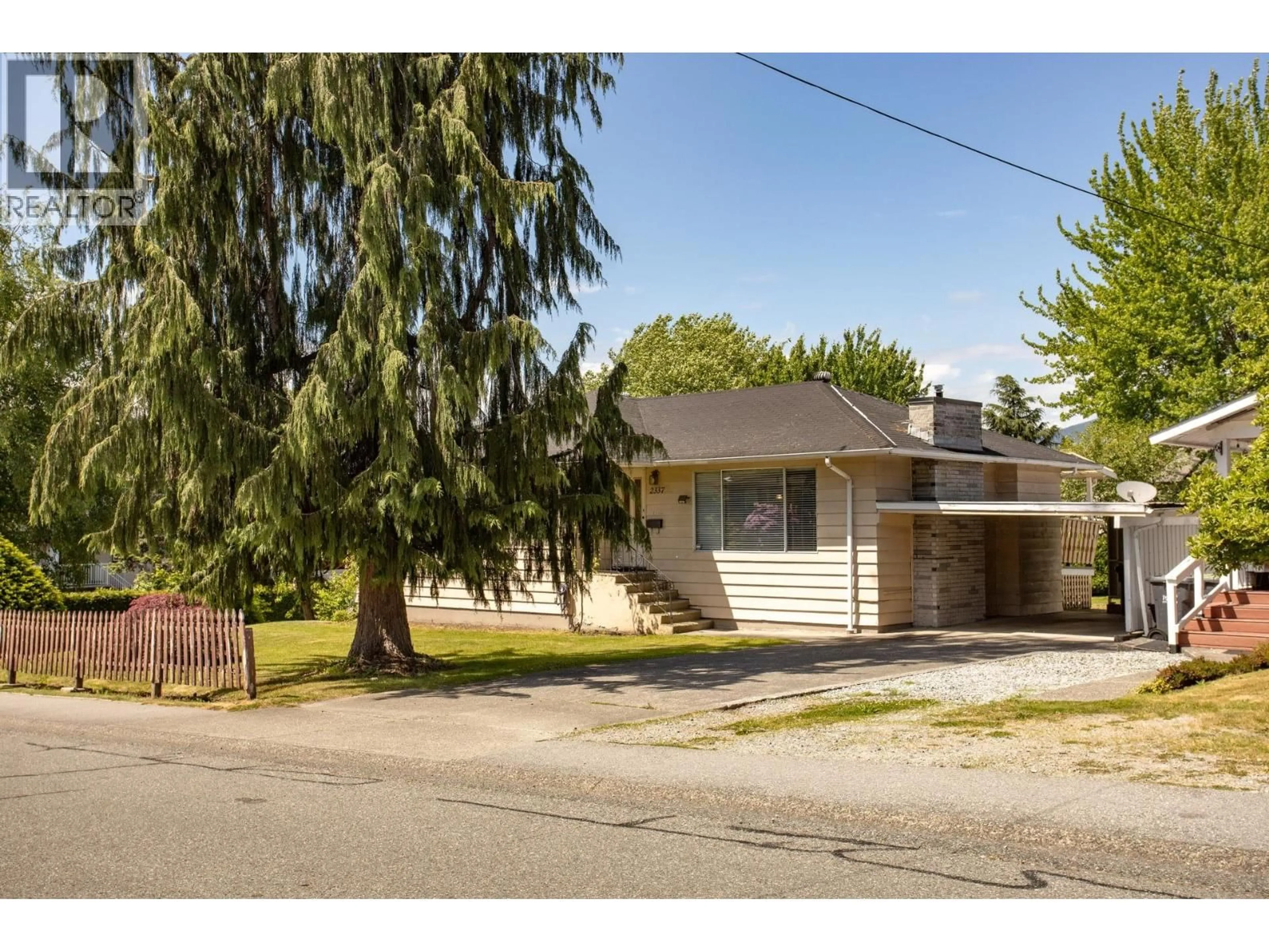Unknown for 2337 LOBB AVENUE, Port Coquitlam British Columbia V3C1M7