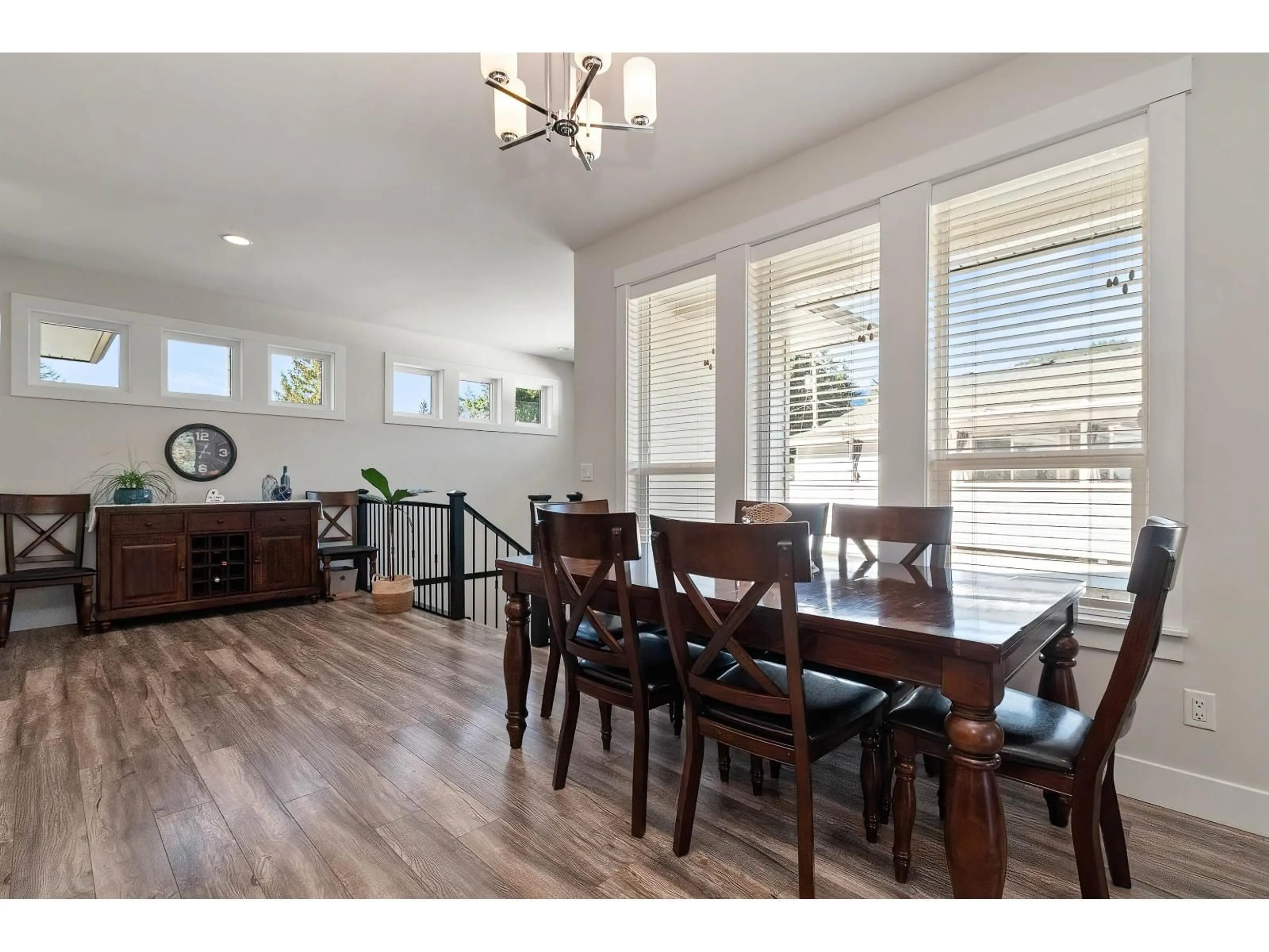 Dining room, wood/laminate floor for 21002 SWALLOW PLACE, Hope British Columbia V0X1L1