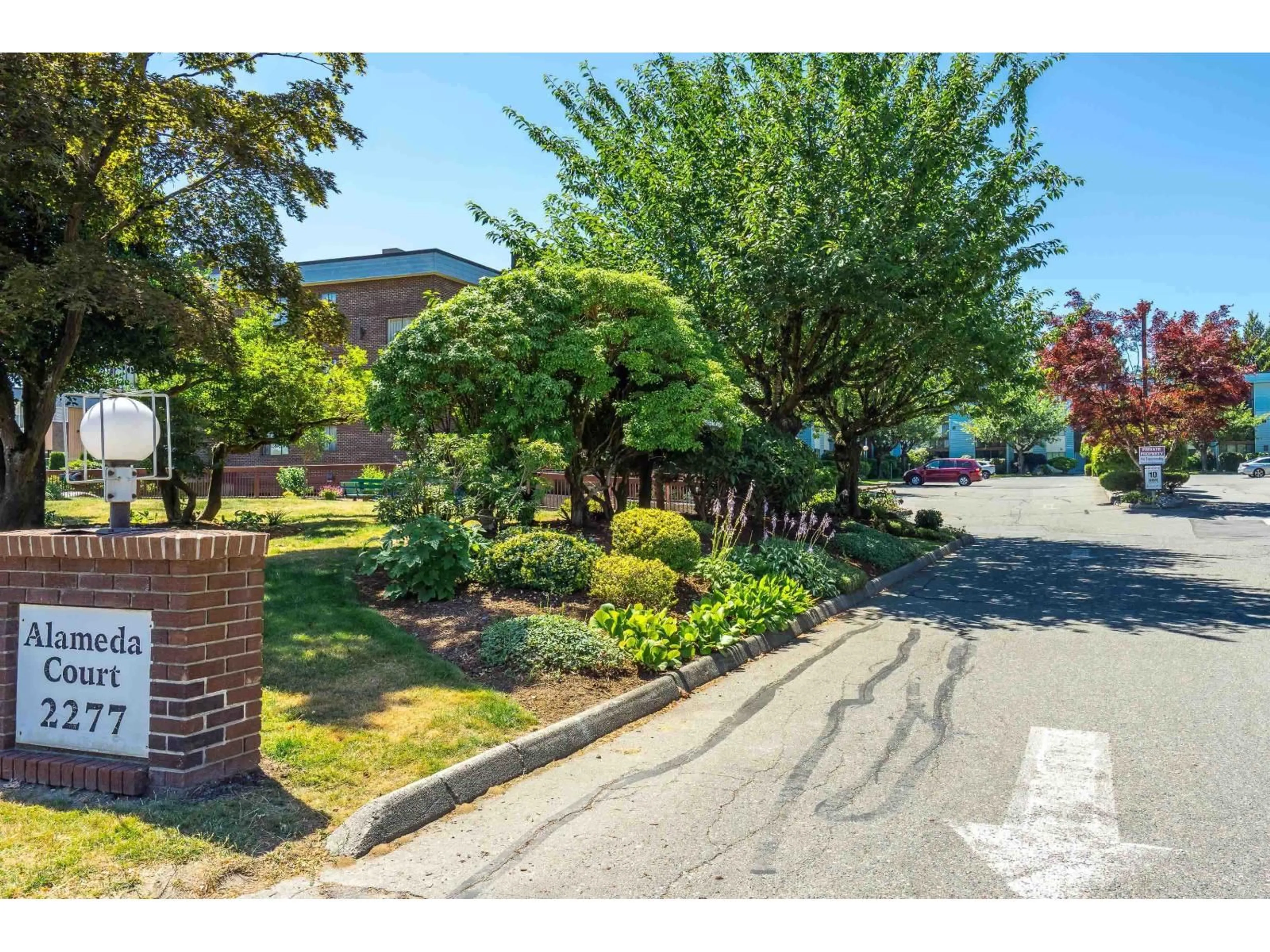 A pic from outside/outdoor area/front of a property/back of a property/a pic from drone, street for 323 - 2277 MCCALLUM ROAD, Abbotsford British Columbia V2S6H9