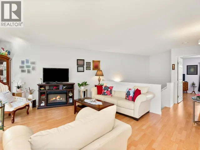 38 - 5761 WHARF AVENUE, Sechelt 5