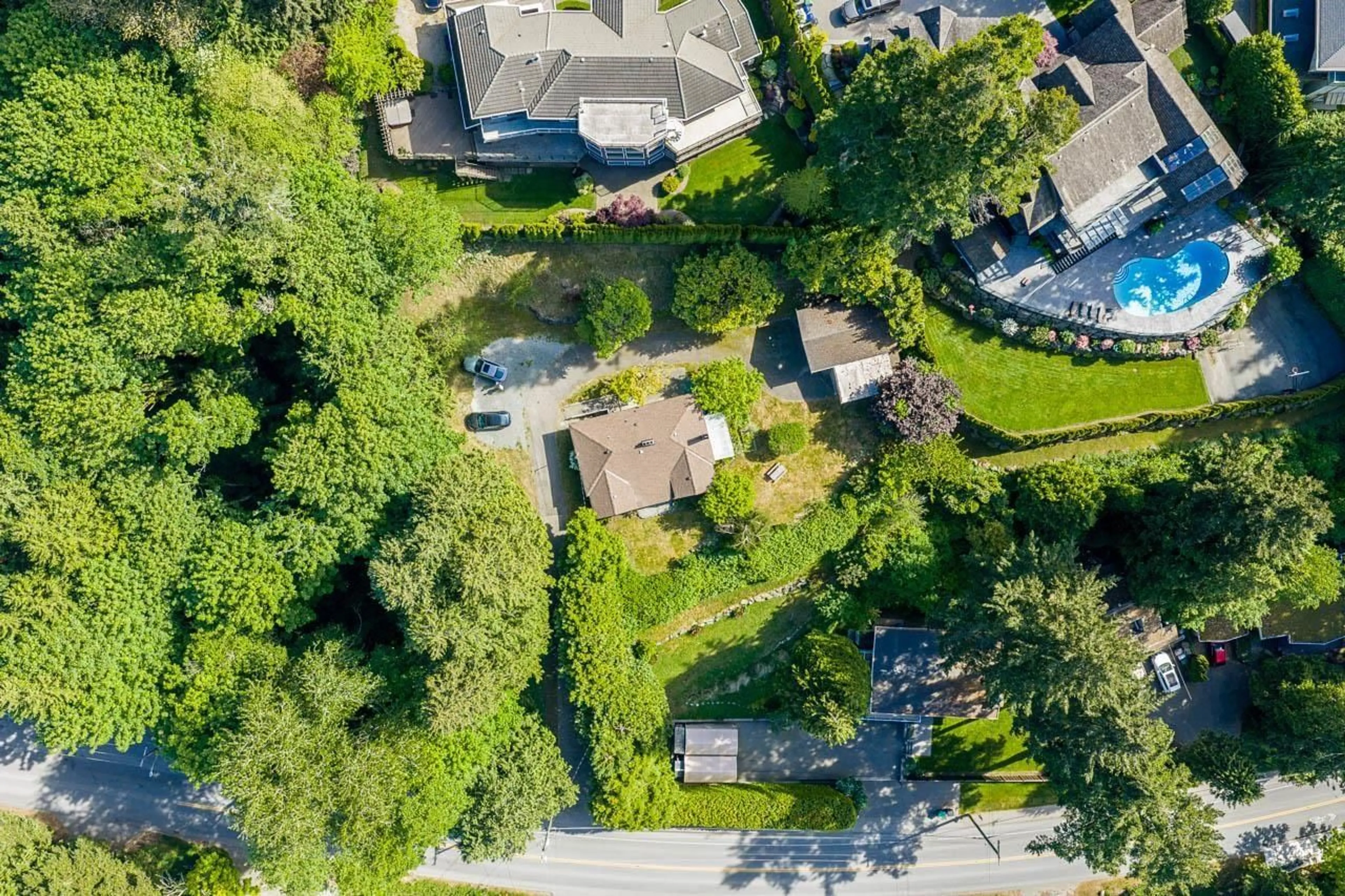 A pic from outside/outdoor area/front of a property/back of a property/a pic from drone, street for 12520 CRESCENT ROAD, Surrey British Columbia V4A2V3