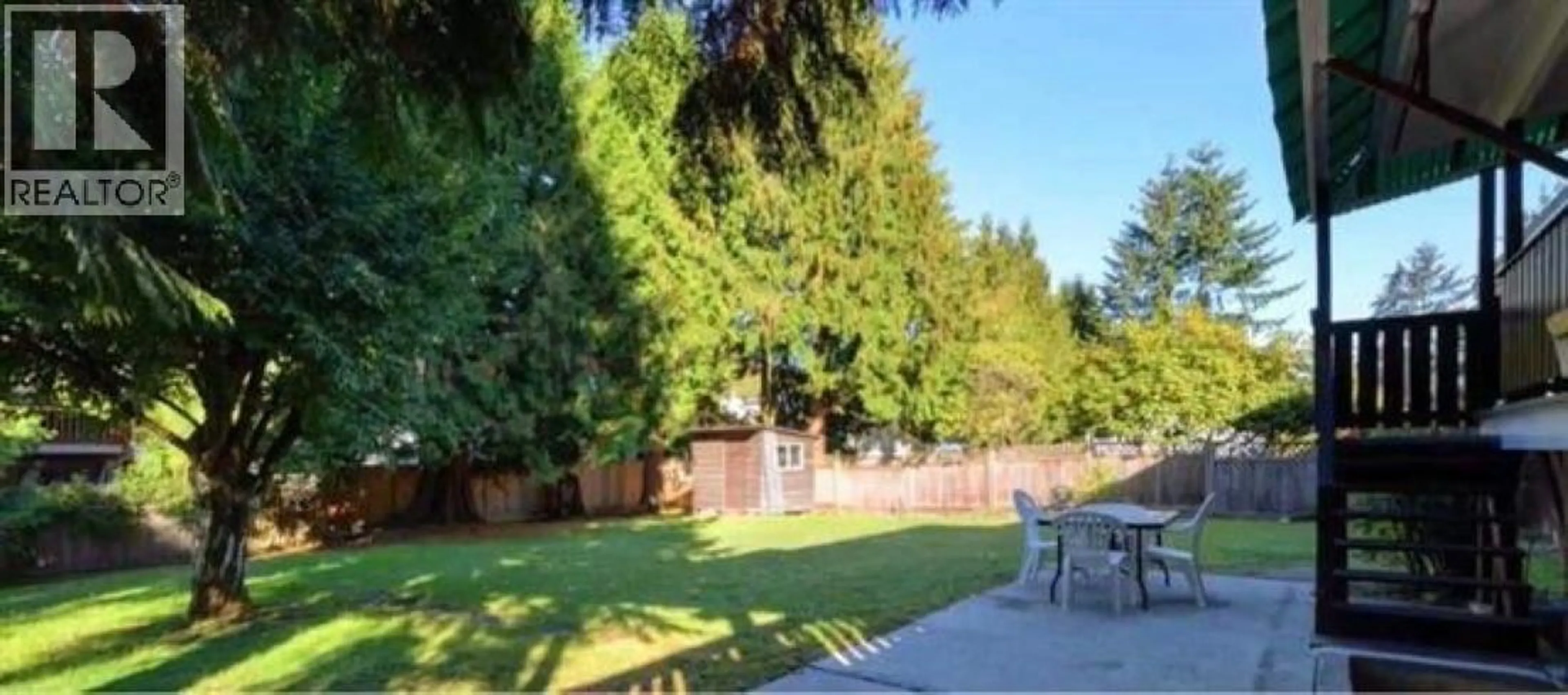 A pic from outside/outdoor area/front of a property/back of a property/a pic from drone, forest/trees view for 12079 GLENHURST STREET, Maple Ridge British Columbia V2X6V8