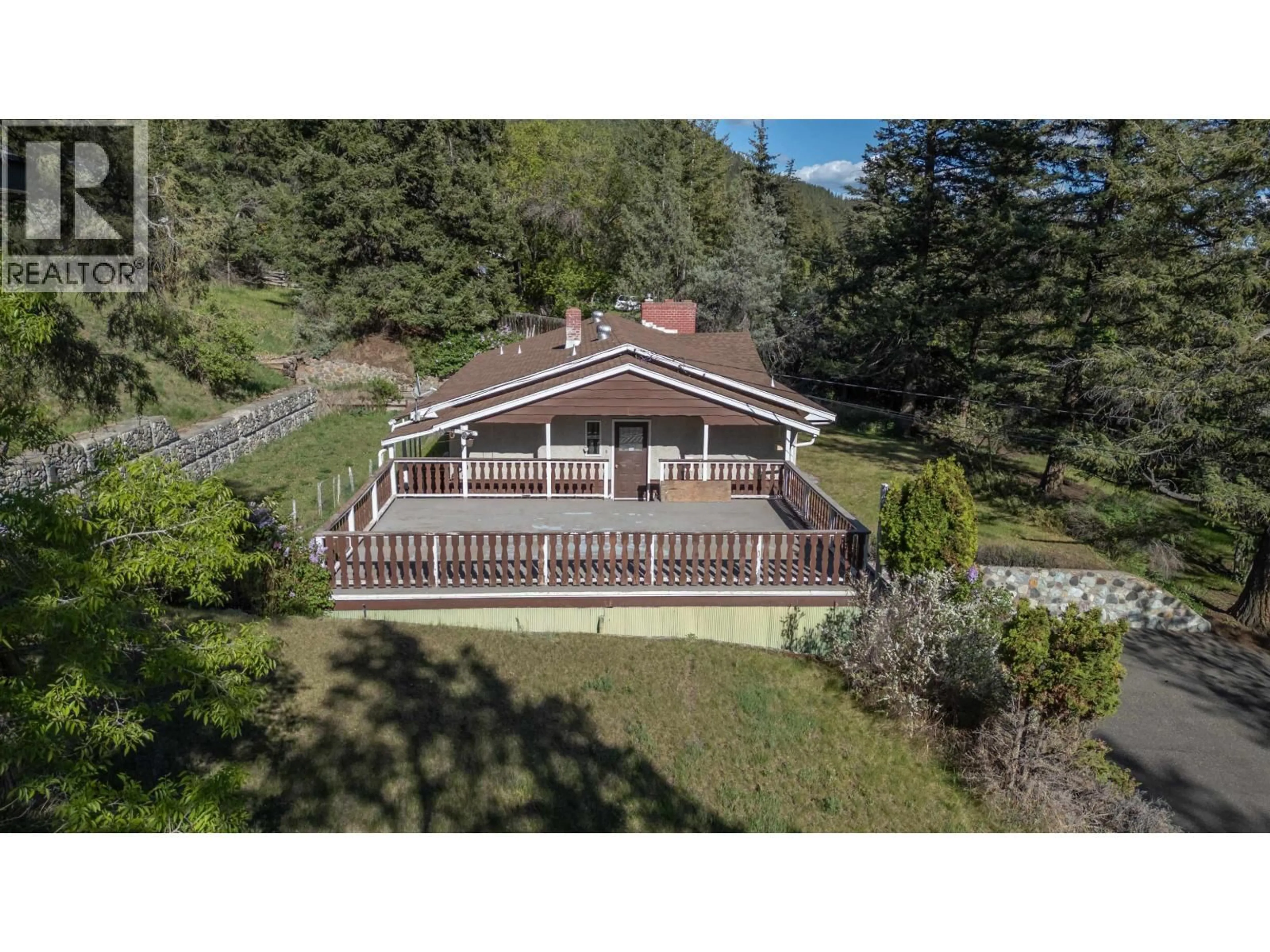 A pic from outside/outdoor area/front of a property/back of a property/a pic from drone, unknown for 2038 WHITE ROAD, Williams Lake British Columbia V2G5G9