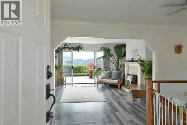 502 EAGLECREST DRIVE, Gibsons 5