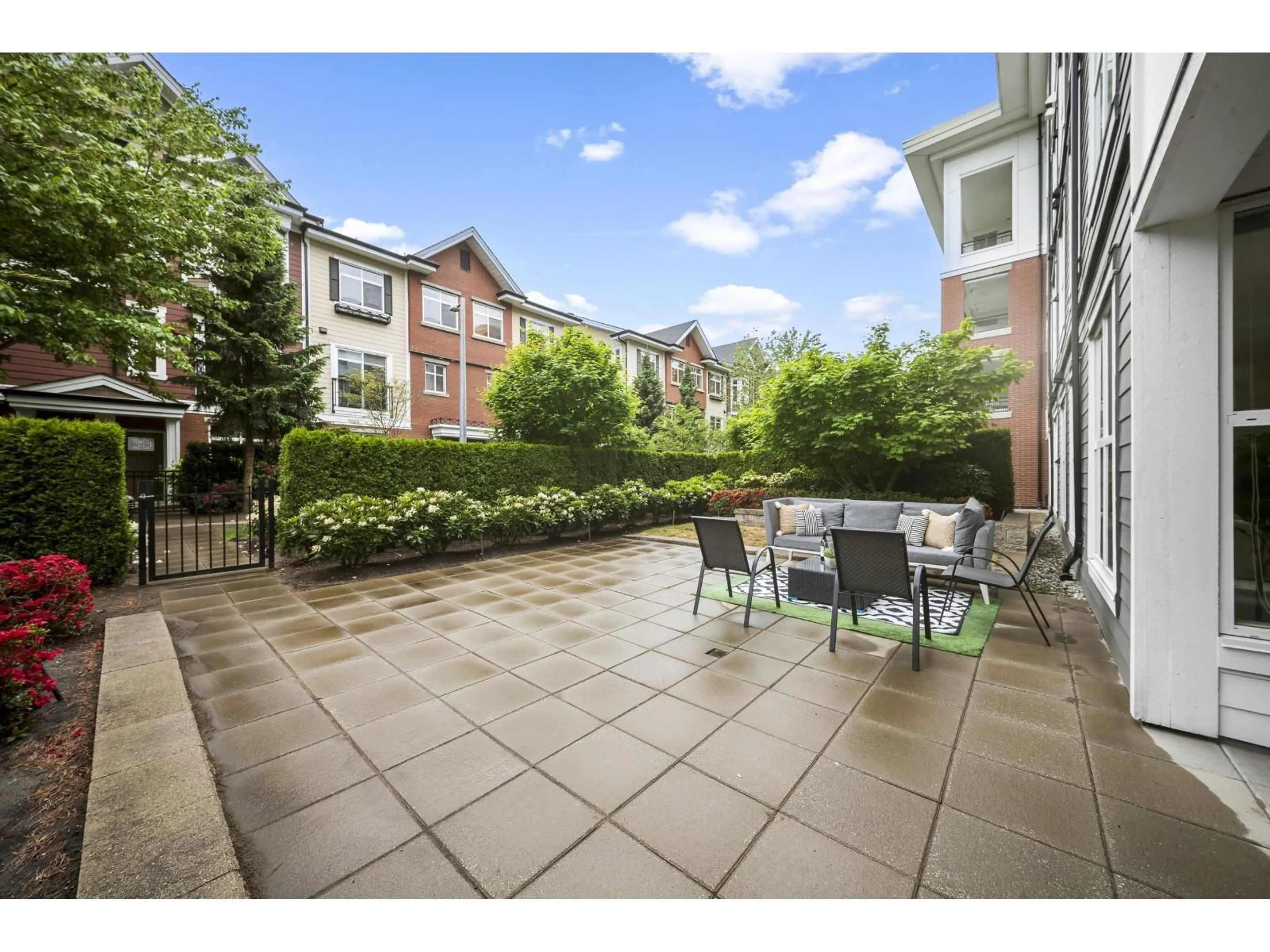 Patio, street for D107 - 8150 207 STREET, Langley British Columbia V2Y4J5