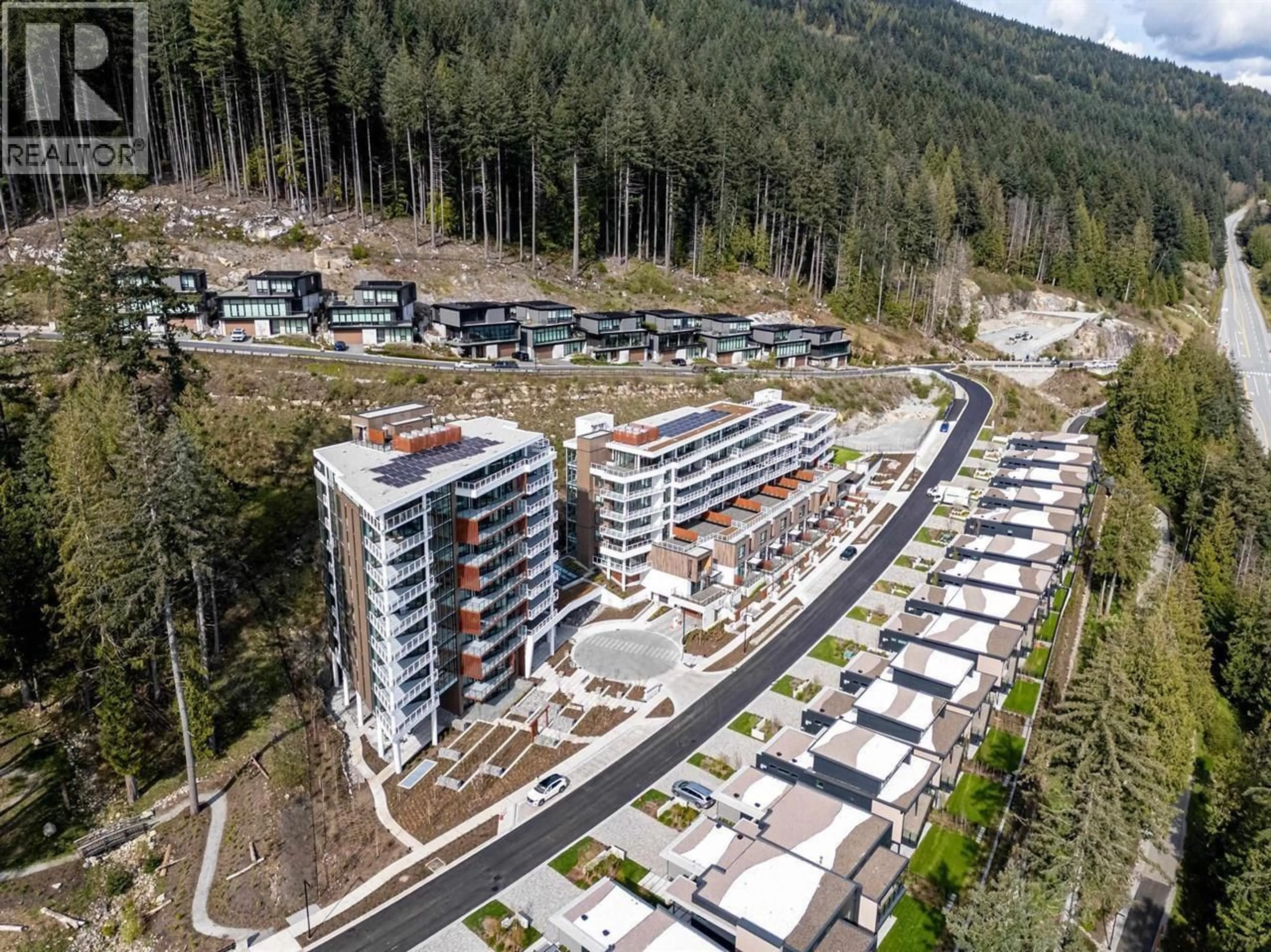 A pic from outside/outdoor area/front of a property/back of a property/a pic from drone, unknown for 506506A - 3963 UPLANDS WAY, West Vancouver British Columbia V7B0B6