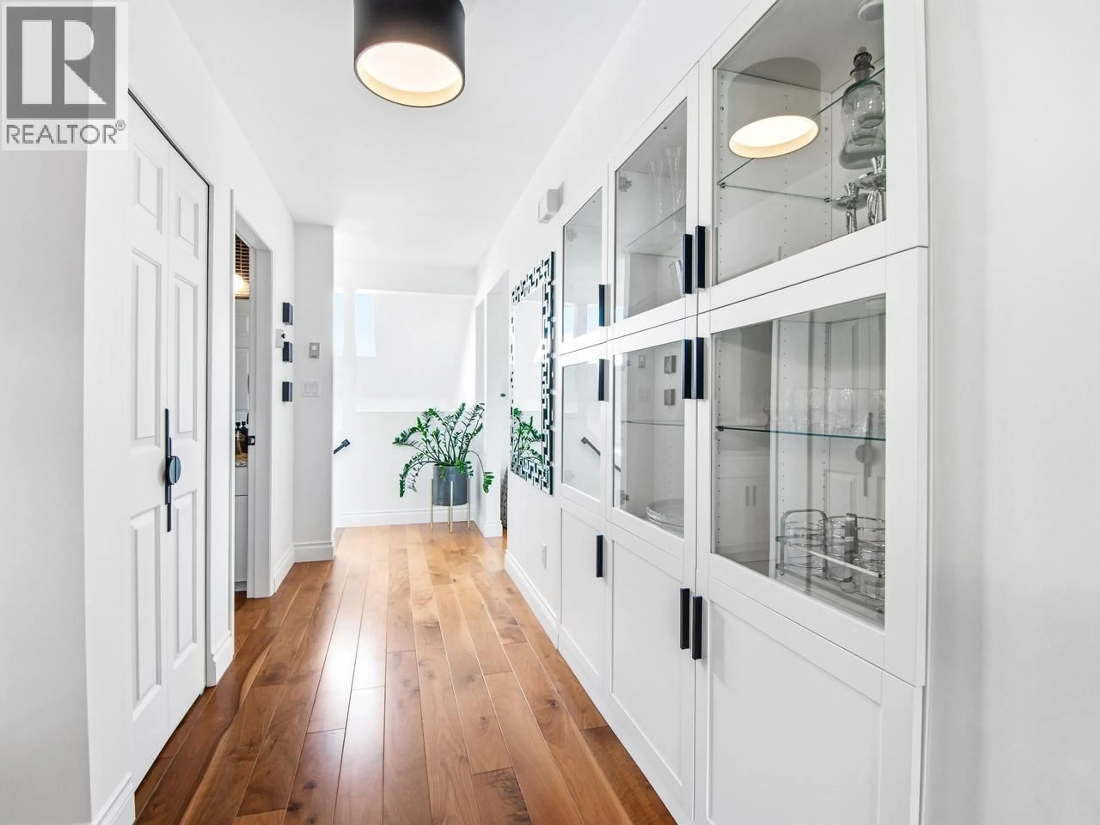 Indoor entryway for 14 - 6320 48A AVENUE, Delta British Columbia V4K4W3