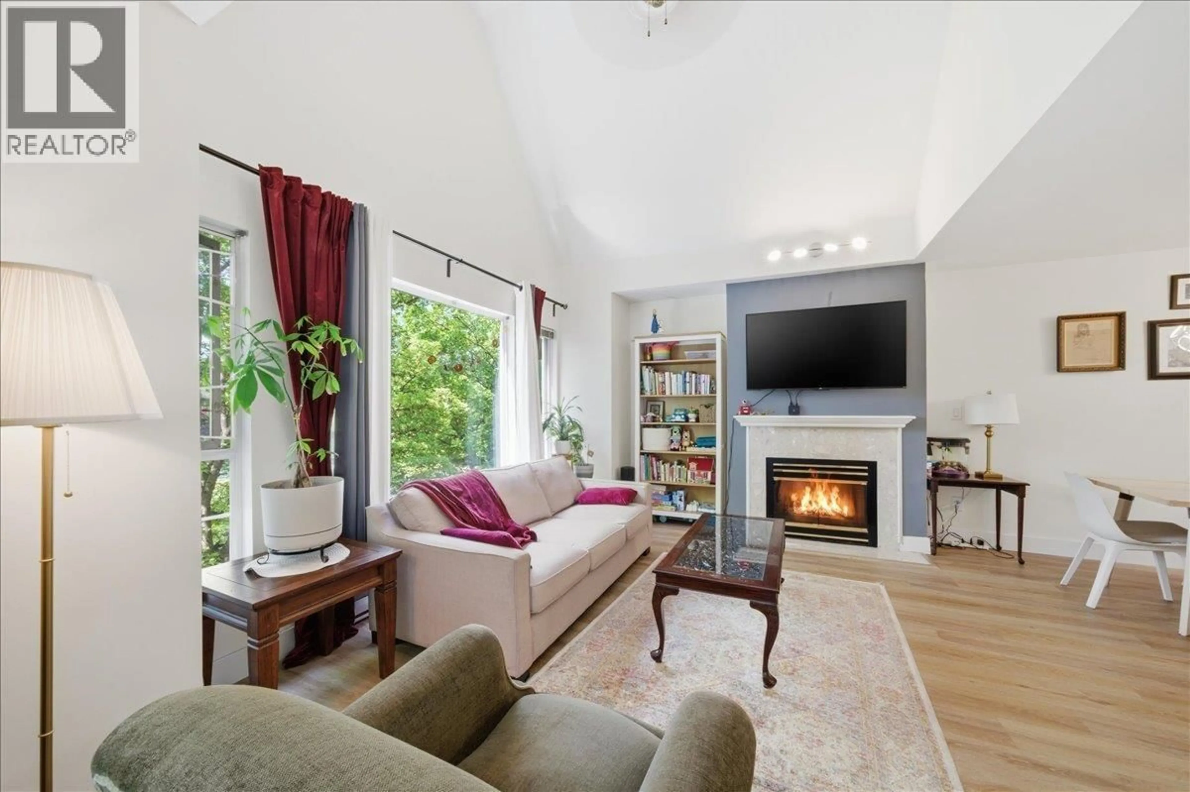 Living room with furniture, unknown for 309 - 1550 FELL AVENUE, North Vancouver British Columbia V7P3E7
