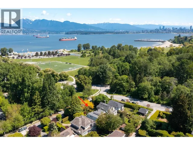 4316 2ND AVENUE, Vancouver 2
