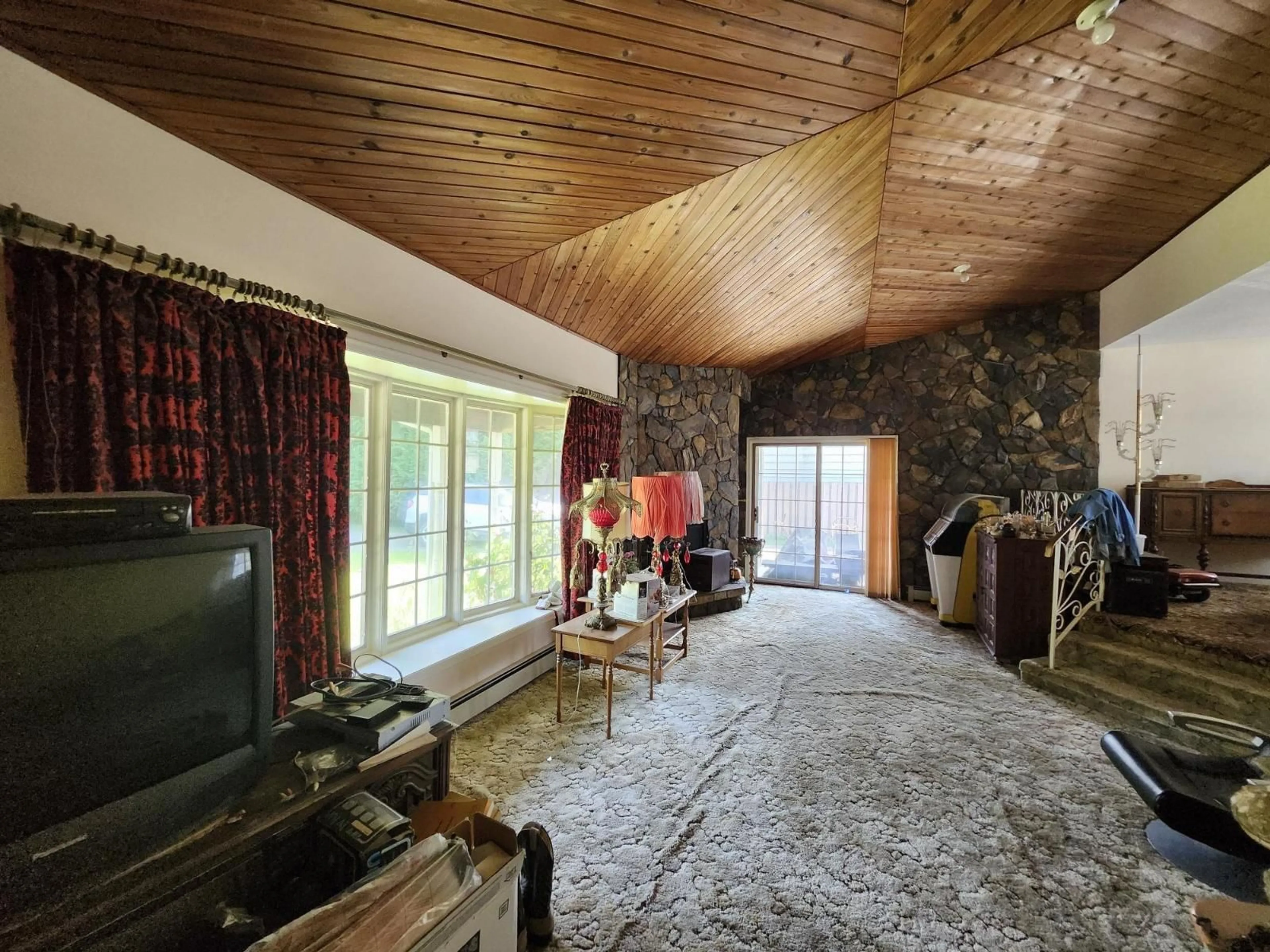 Unknown for 46645 HOPE RIVER ROAD, Chilliwack British Columbia V2P7L5