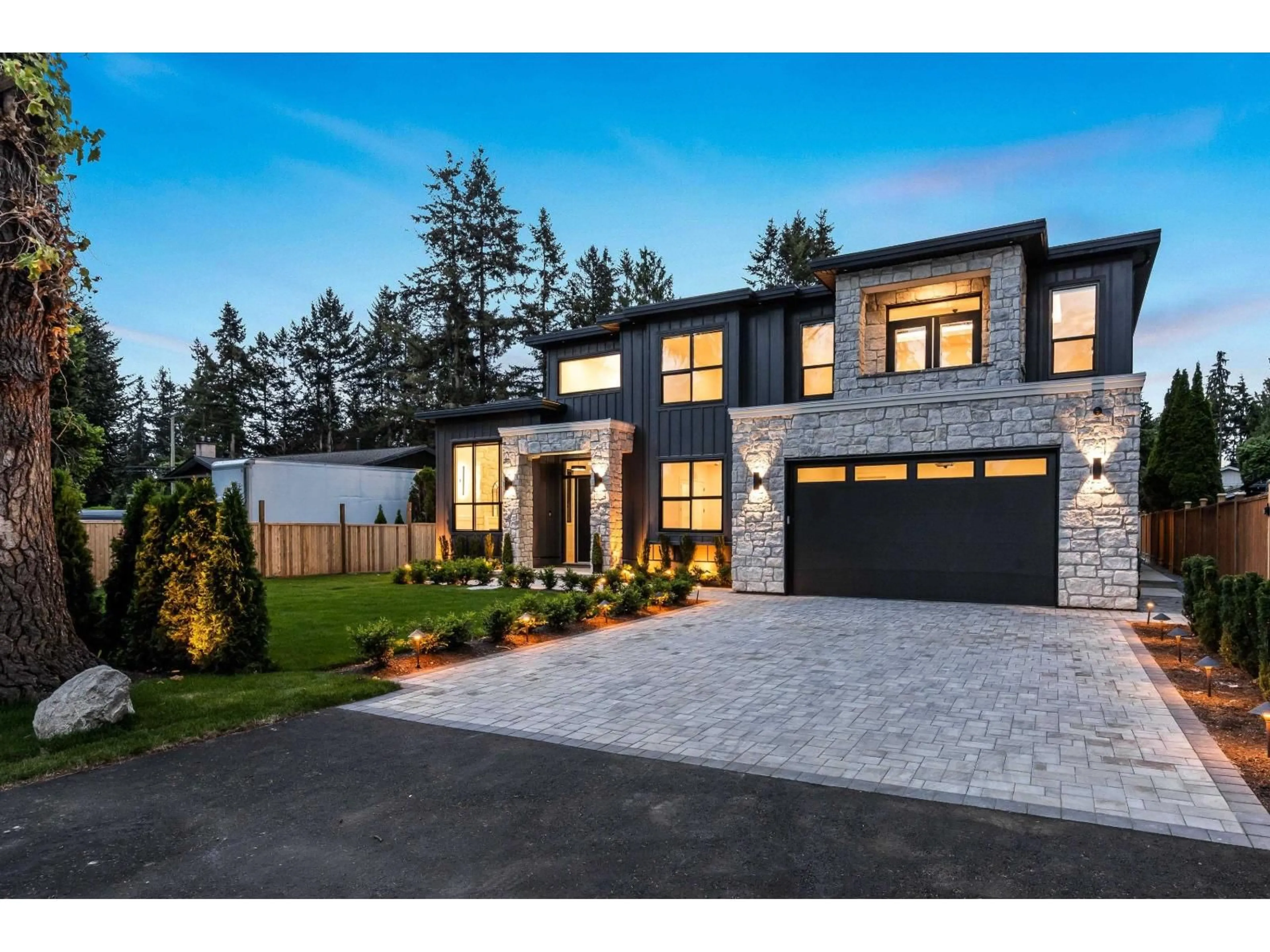 Unknown for 20372 42 AVENUE, Langley British Columbia V3A3A7