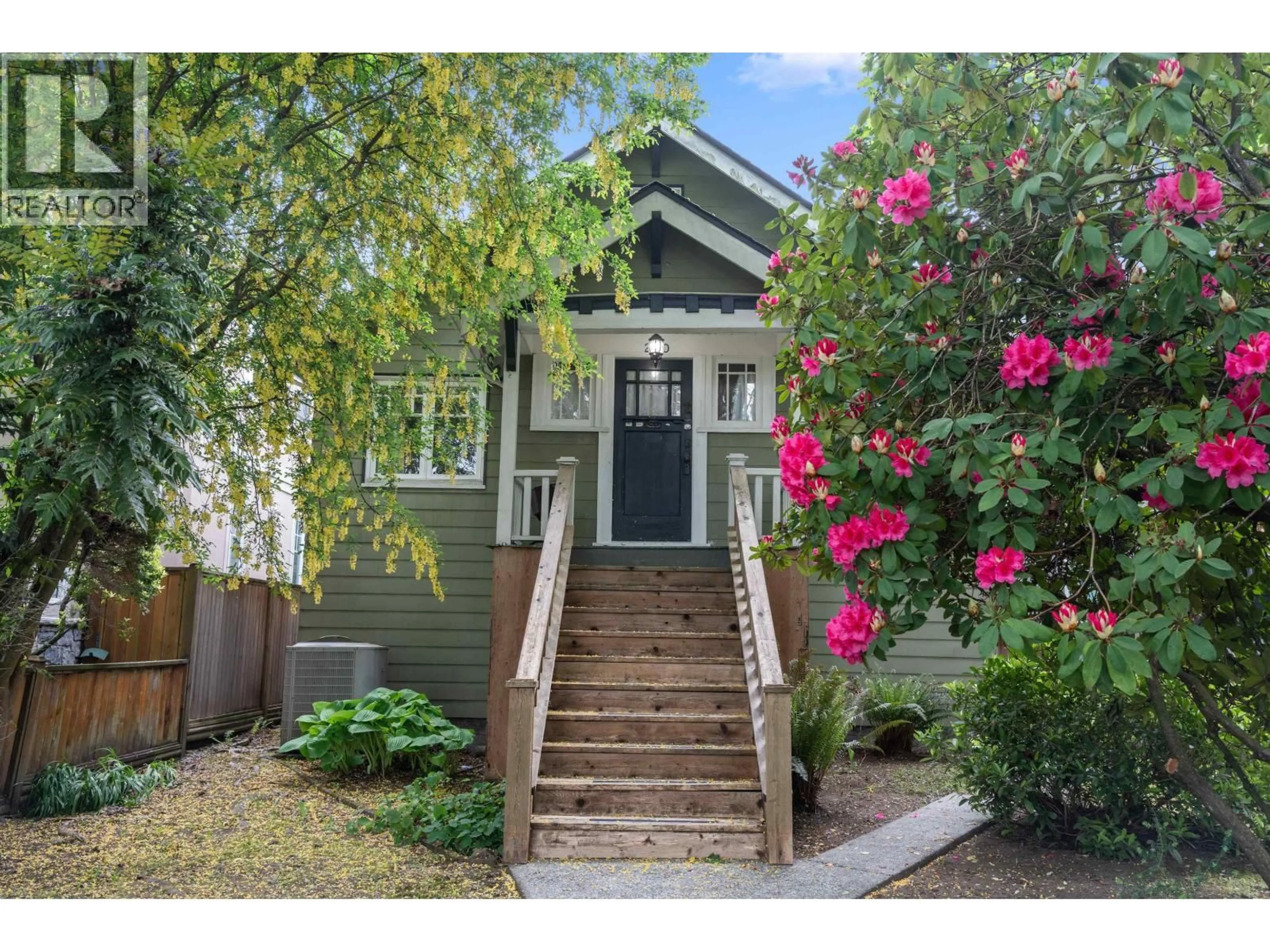 Unknown for 2820 13TH AVENUE, Vancouver British Columbia V6K2T7
