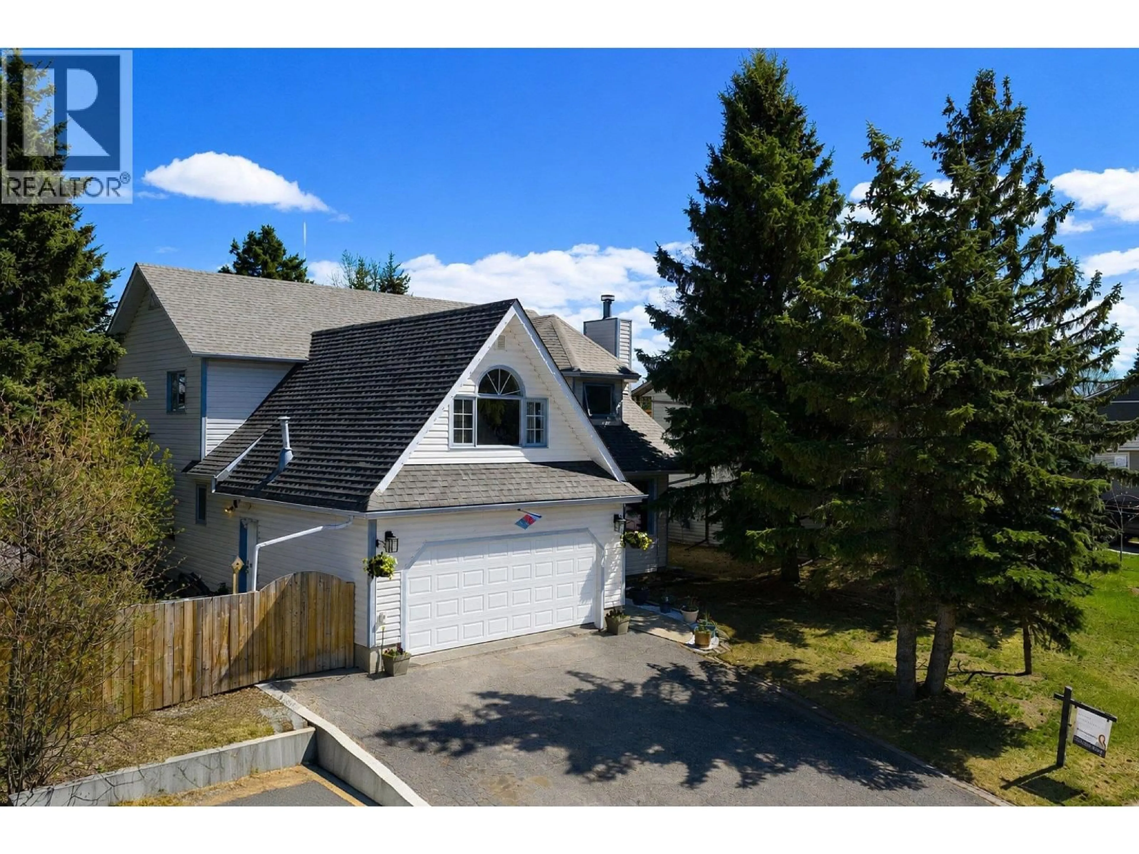 A pic from outside/outdoor area/front of a property/back of a property/a pic from drone, street for 11415 92 STREET, Fort St. John British Columbia V1J5E8