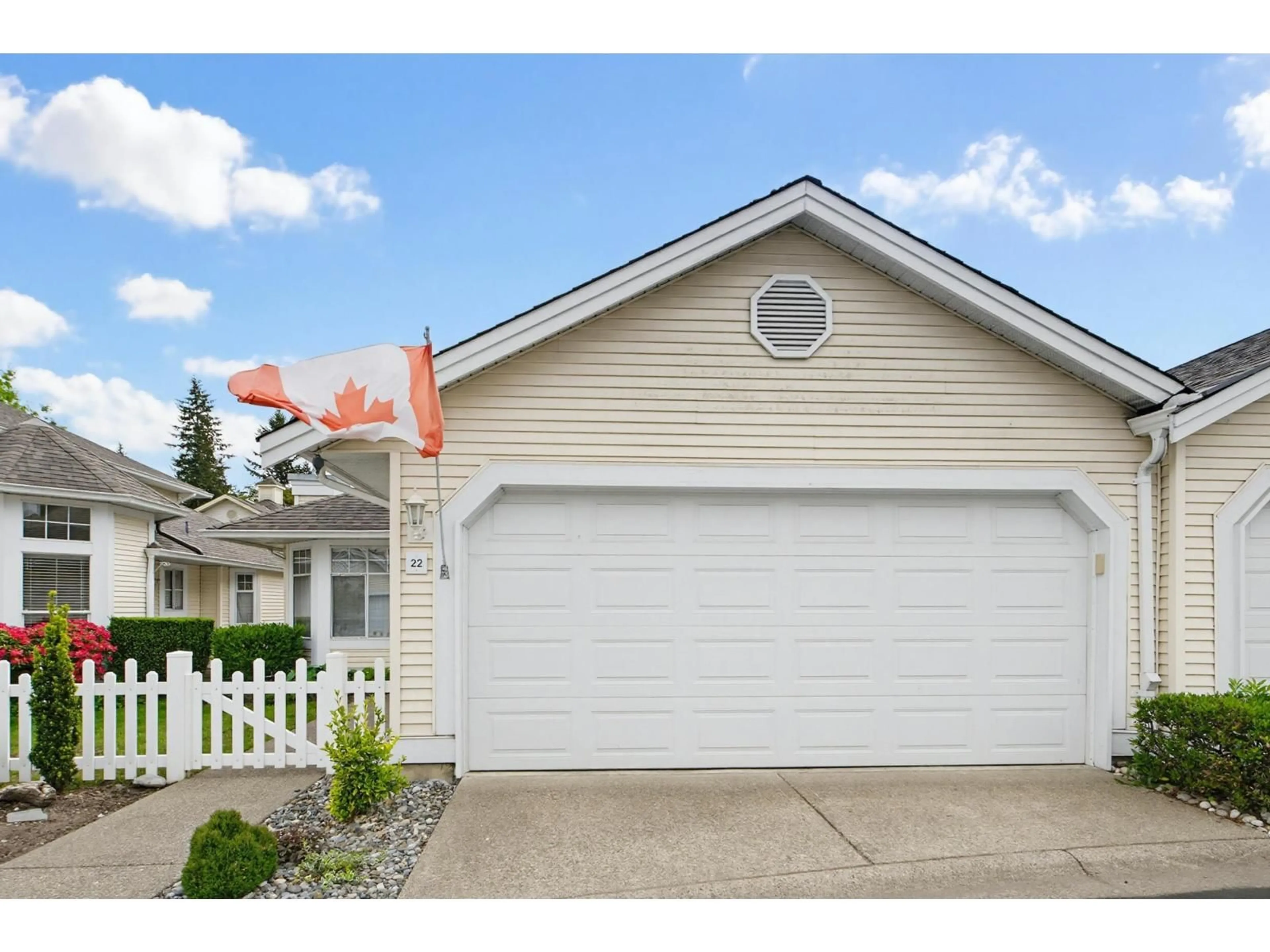 Unknown for 22 - 9208 208 STREET, Langley British Columbia V1M2M9