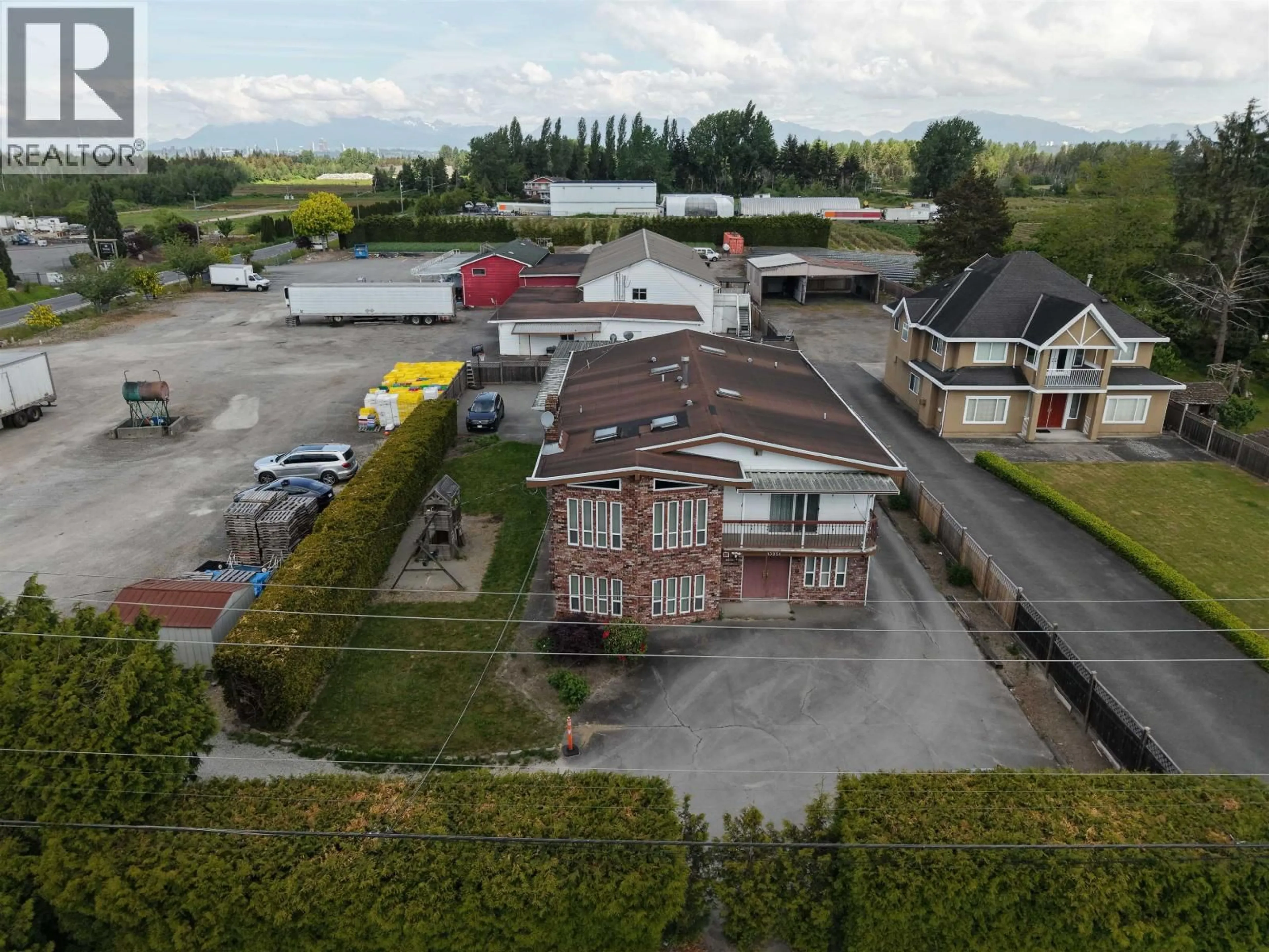 A pic from outside/outdoor area/front of a property/back of a property/a pic from drone, building for 13051 BLUNDELL ROAD, Richmond British Columbia V6W1B6